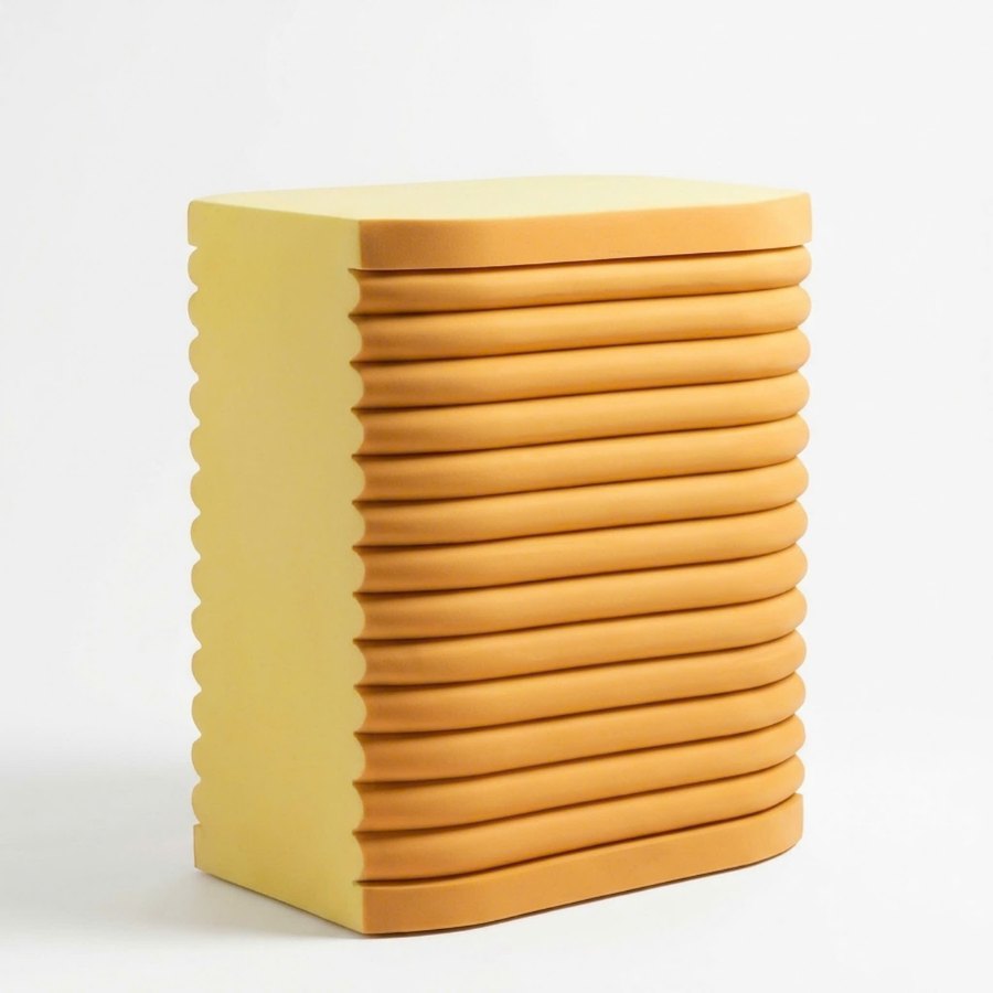 Bàn Cheese Side Table - đá xi măng