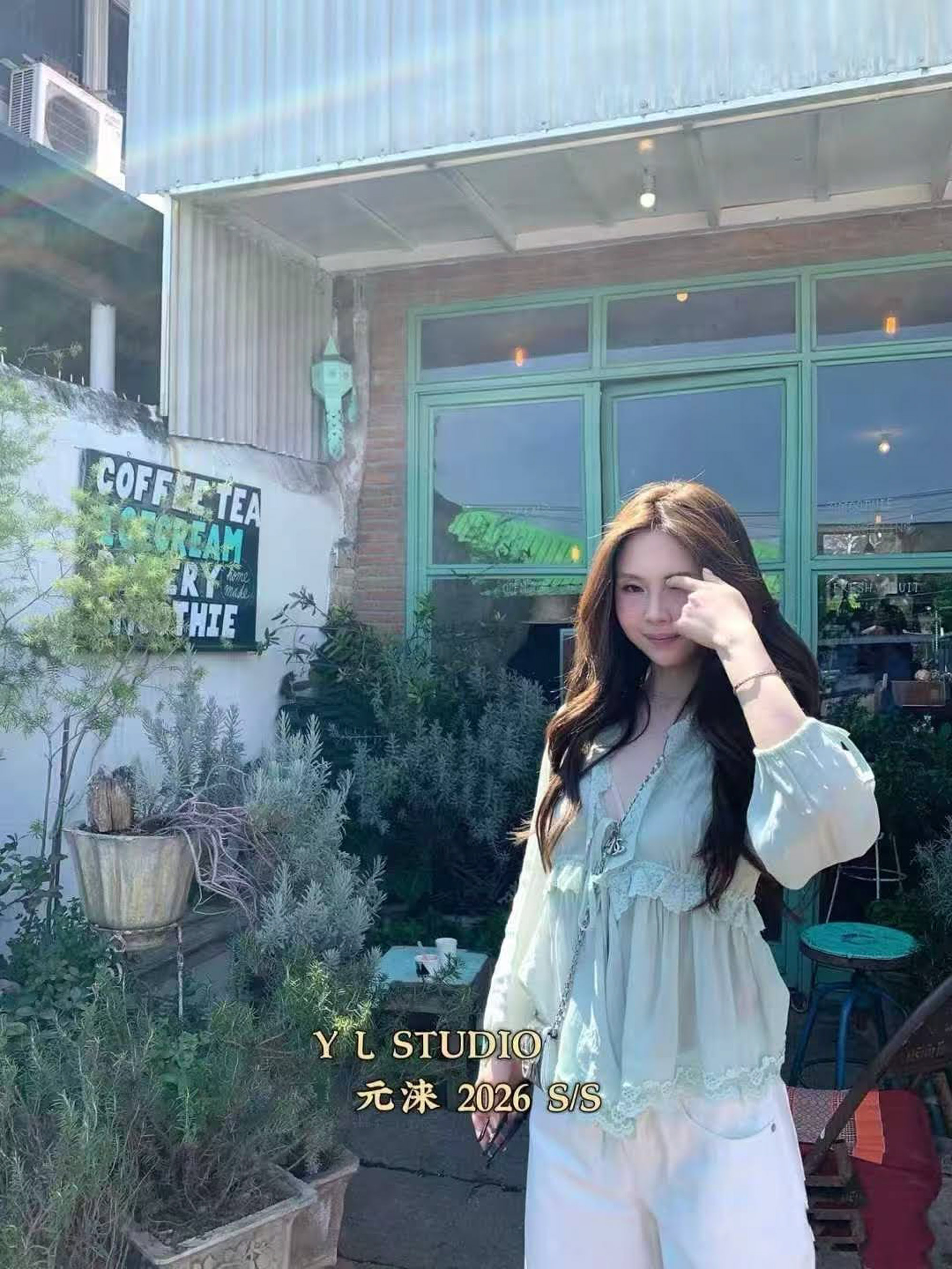 Áo sơ mi voan tơ cổ tim buộc nơ viền ren cổ, ngang áo, gấu xòe cổ tay buộc nơ_thumbnail_2