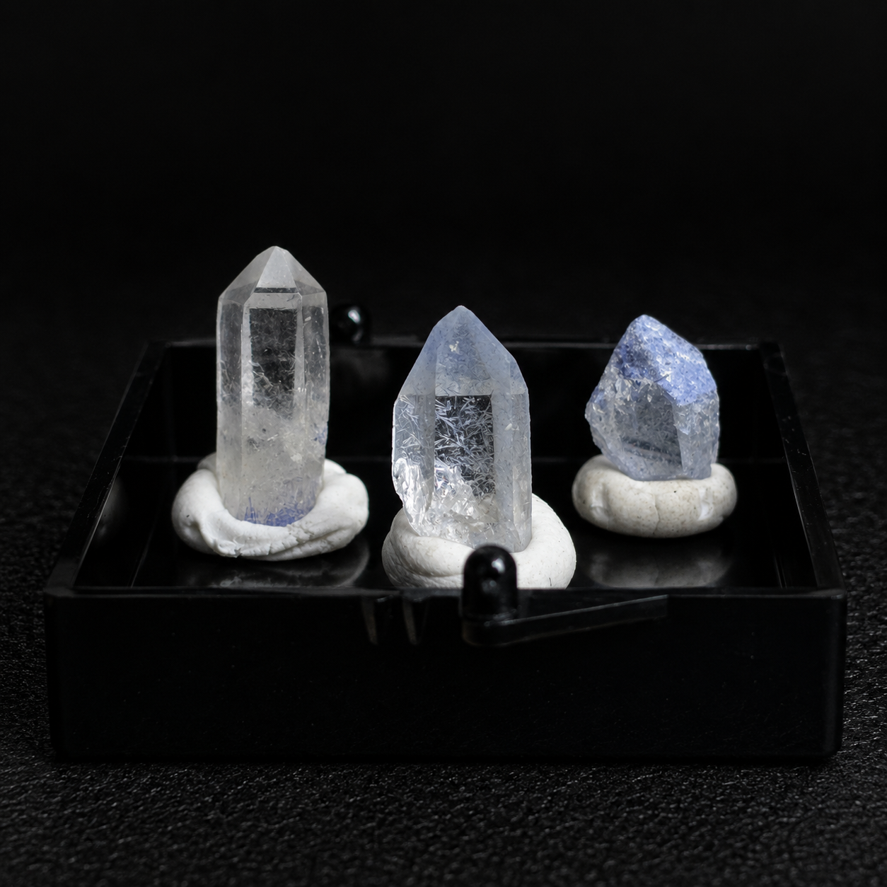 Box Sưu Tầm Thạch Anh Dumortierite