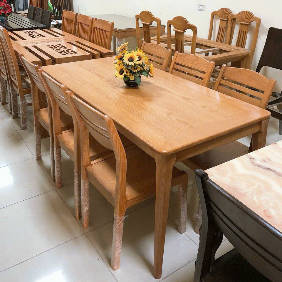Bàn ăn gỗ sồi nga mẫu BA01