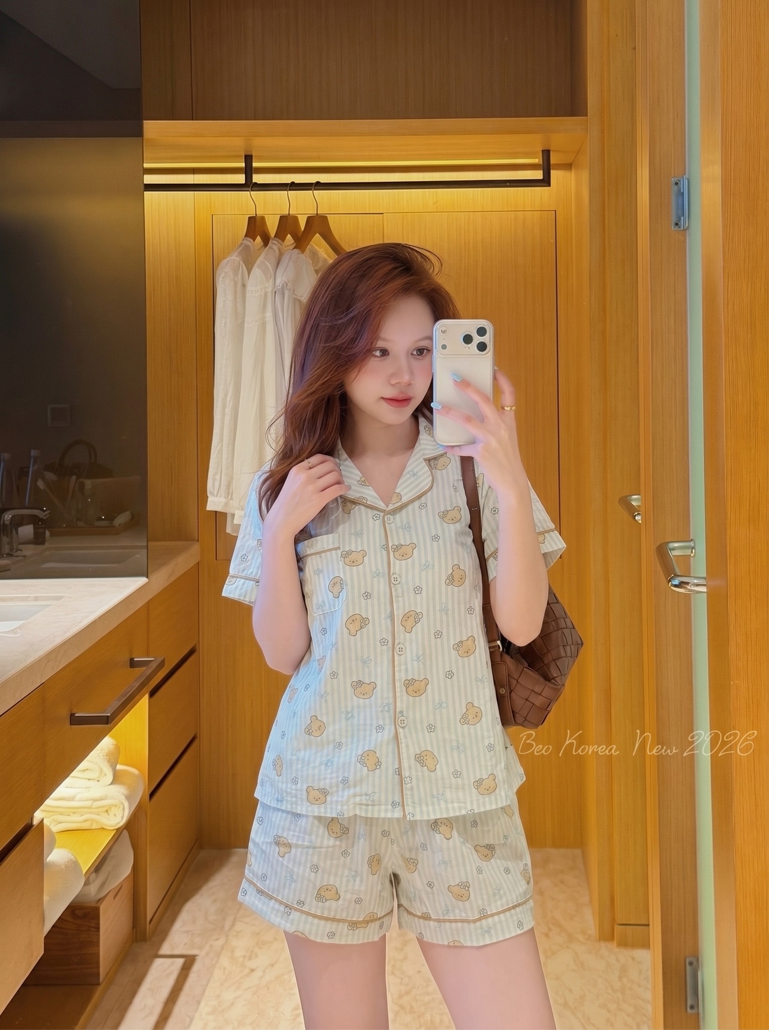 Đồ Bộ Nữ Ngắn QĐ+Áo cổ bẻ 1 túi họa tiết LUH (C) (0687) - Freesize - ColorFul_thumbnail_4