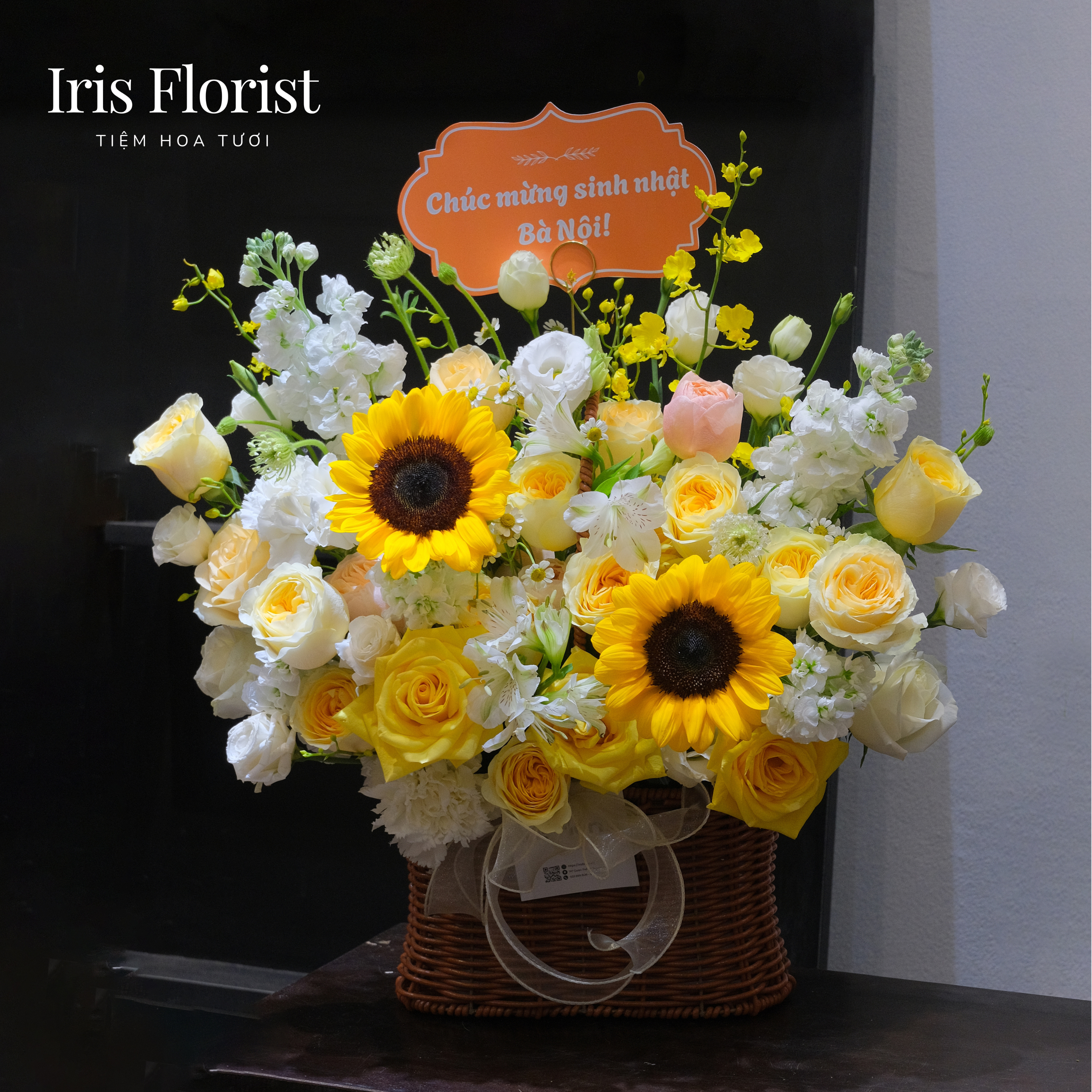 Giỏ hoa hướng dương mix tone vàng