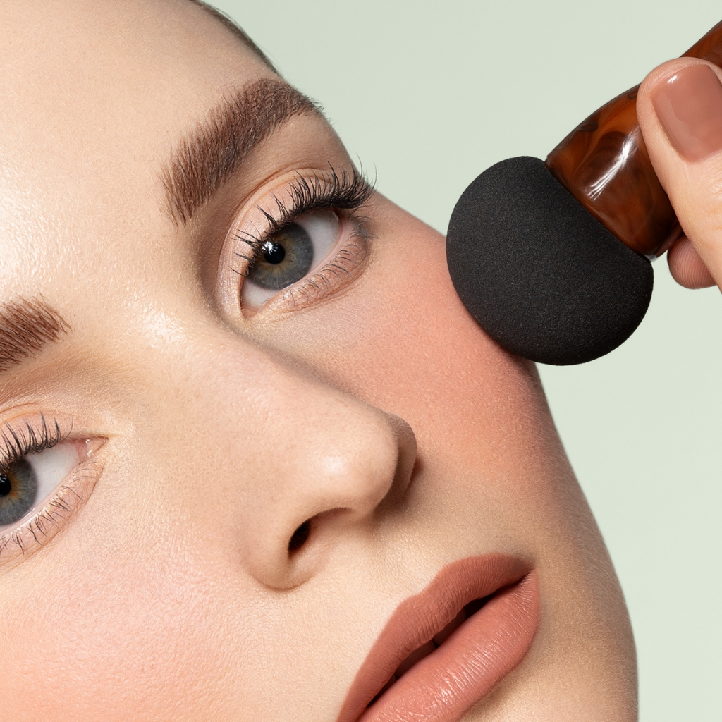 Strokes Pro Elite Travel Beauty Sponge_thumbnail_3