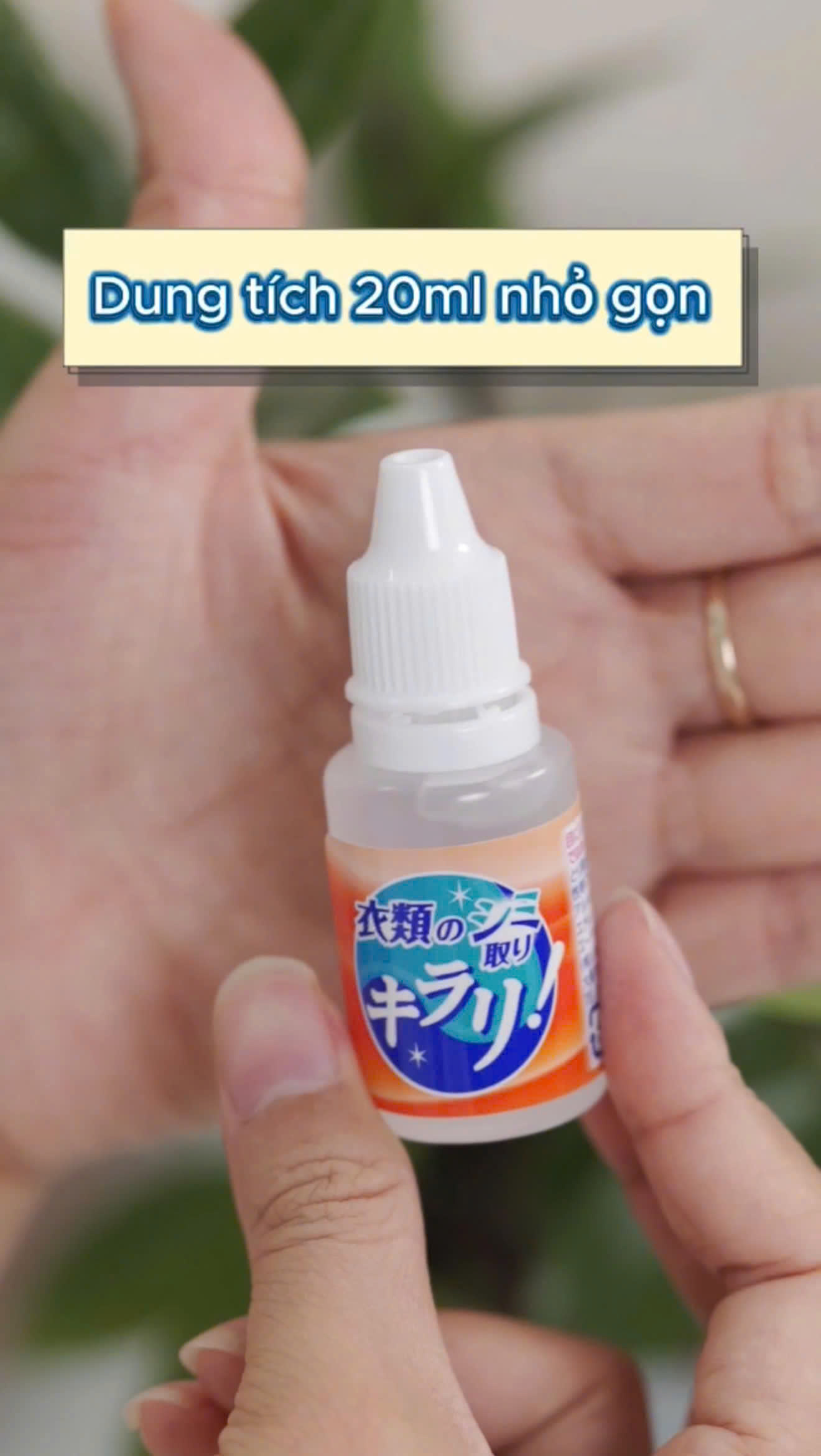 Lọ Tẩy Vết Bẩn Quần Áo Life-do 20ml Nhật Bản_thumbnail_7