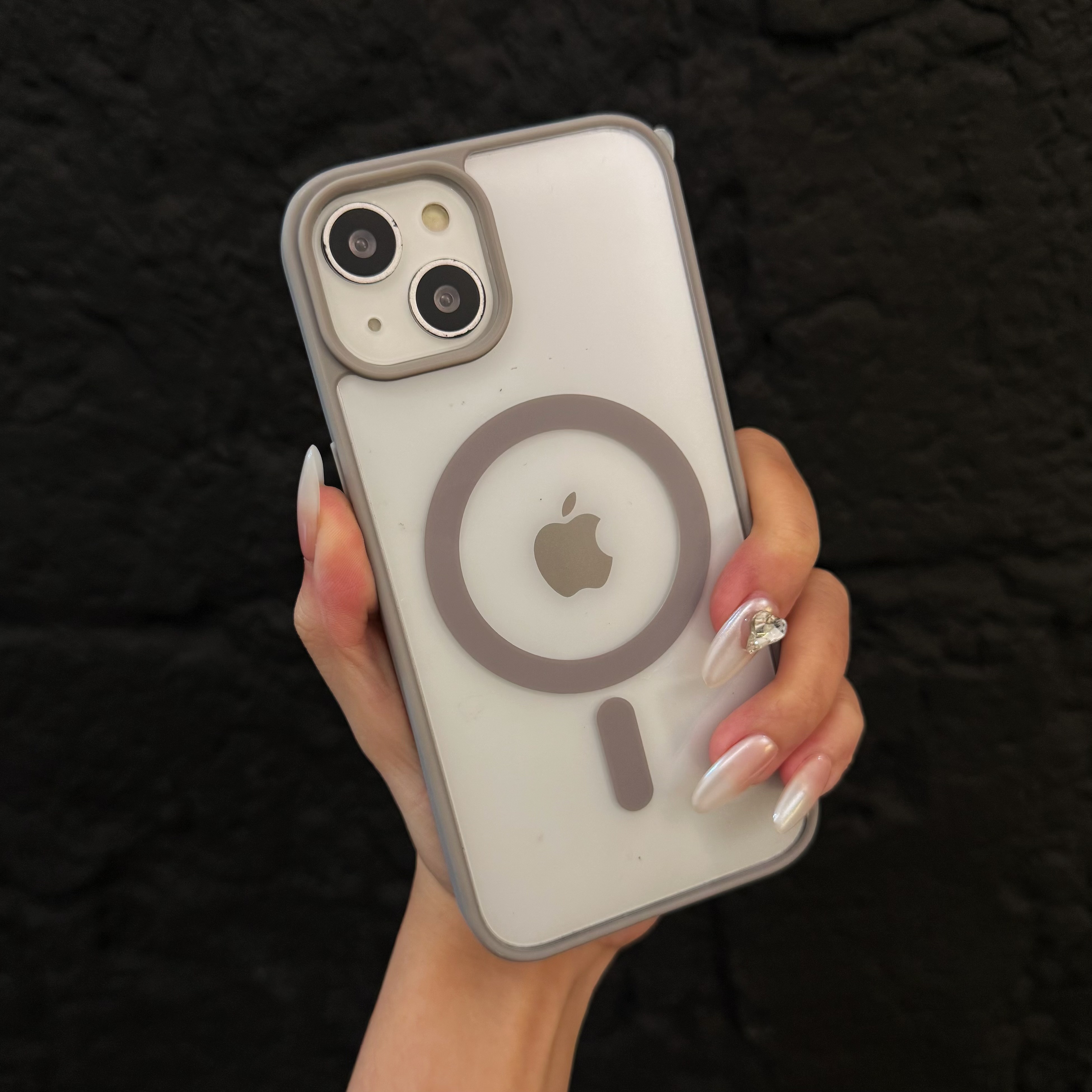 Ốp Lưng iPhone 15 - Chic - Xám_thumbnail_10