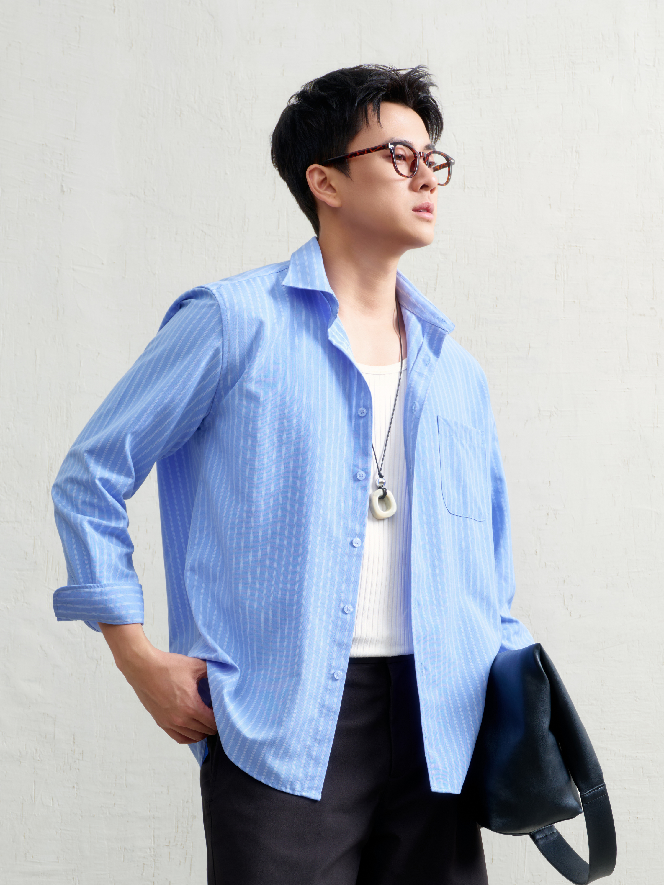 Áo Sơ Mi Dài Tay Cổ Cutaway Oliver Vải Rayon Form Regular_thumbnail_3