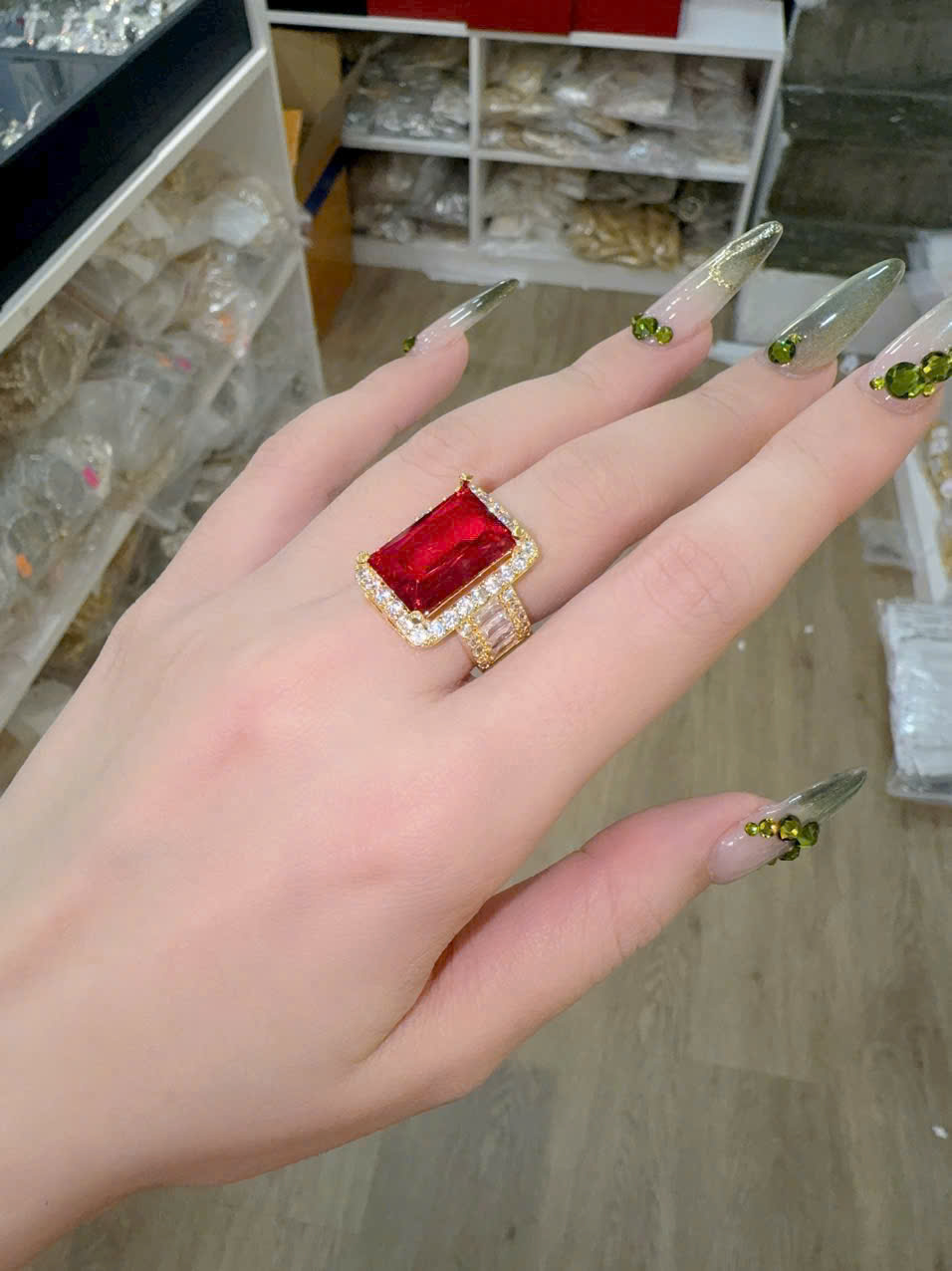 Nhẫn Ngọc Đá Vuông_thumbnail_2