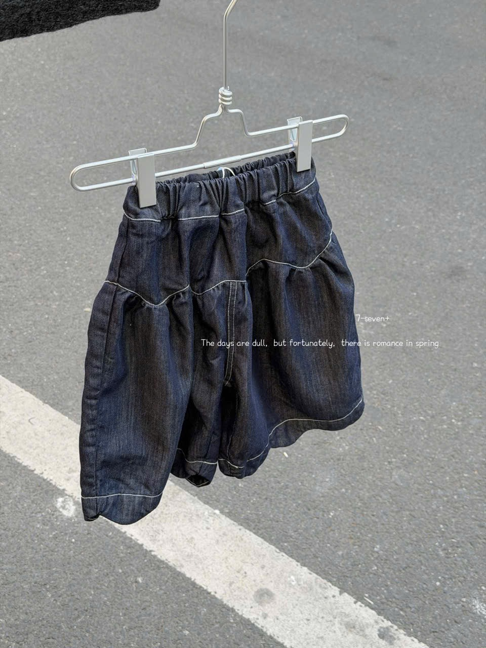 (H89) Quần bò giấy ống viền sóng xanh navy hãng Seven_thumbnail_0
