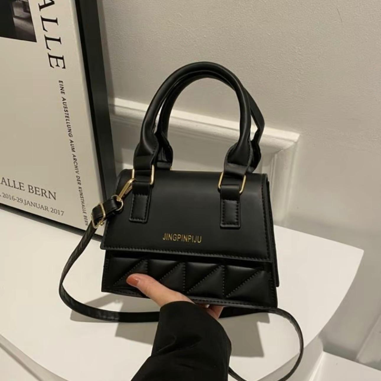 Túi Xách Nữ Đeo Chéo Nắp Vuông Trần Chỉ Hót Da Pu Trần Chỉ, Túi Đi Chơi, Đi Học, Đi làm Bag Kem CUN388_thumbnail_1