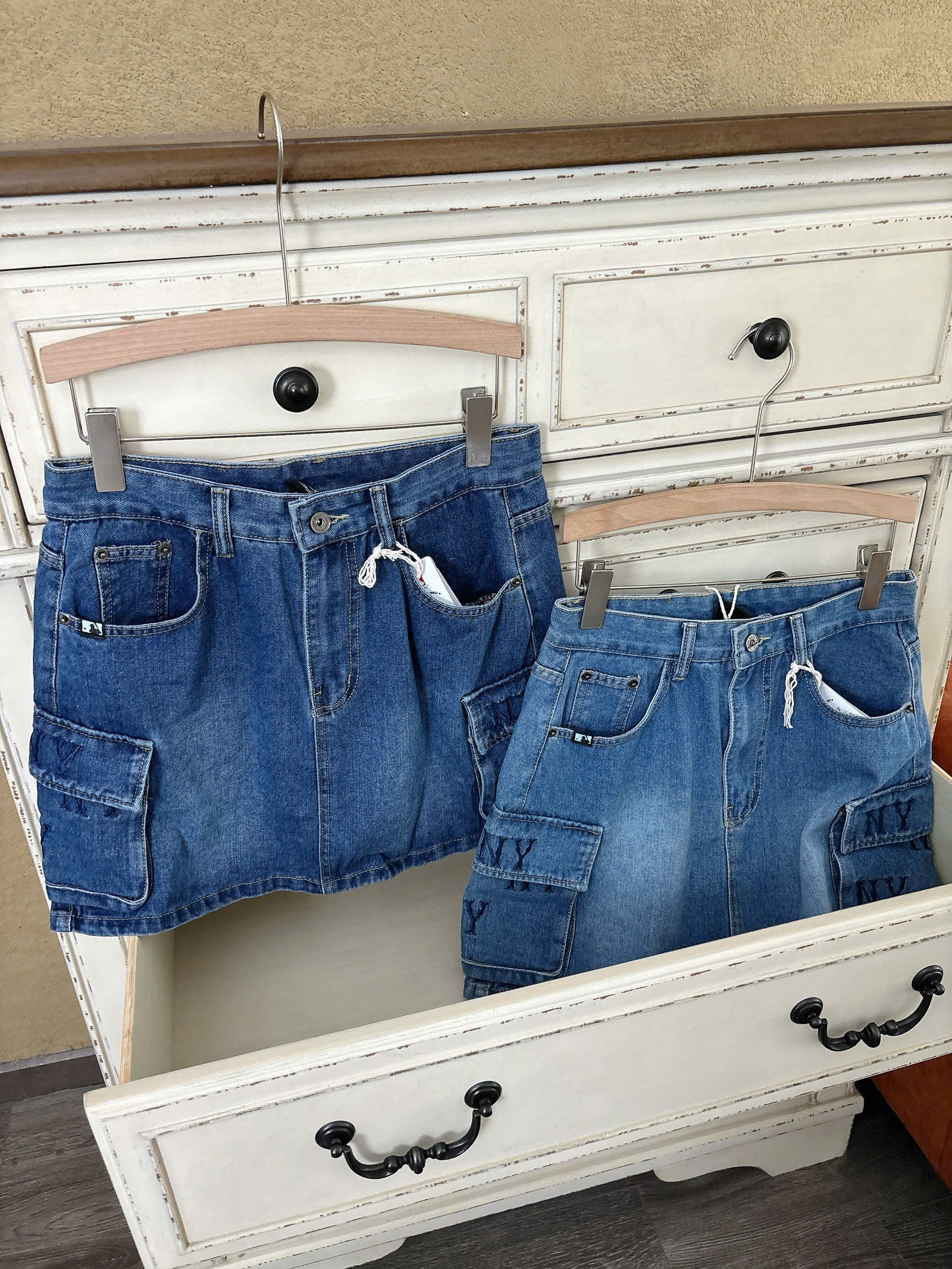 C13 CHÂN VÁY JEAN 2 MÀU_thumbnail_10