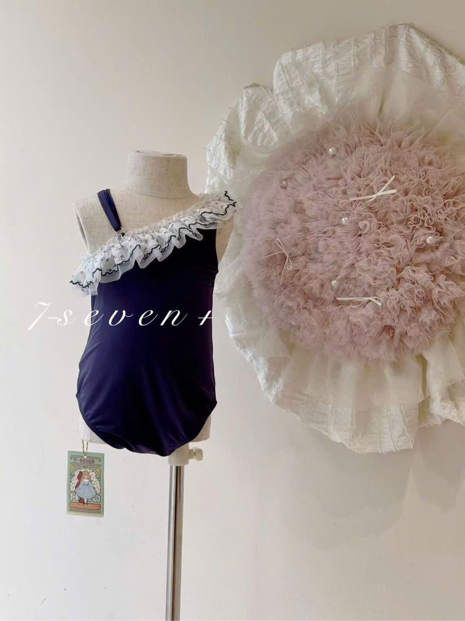 A151 - Set bơi lền lệch vai viền bèo voan hãng Seven