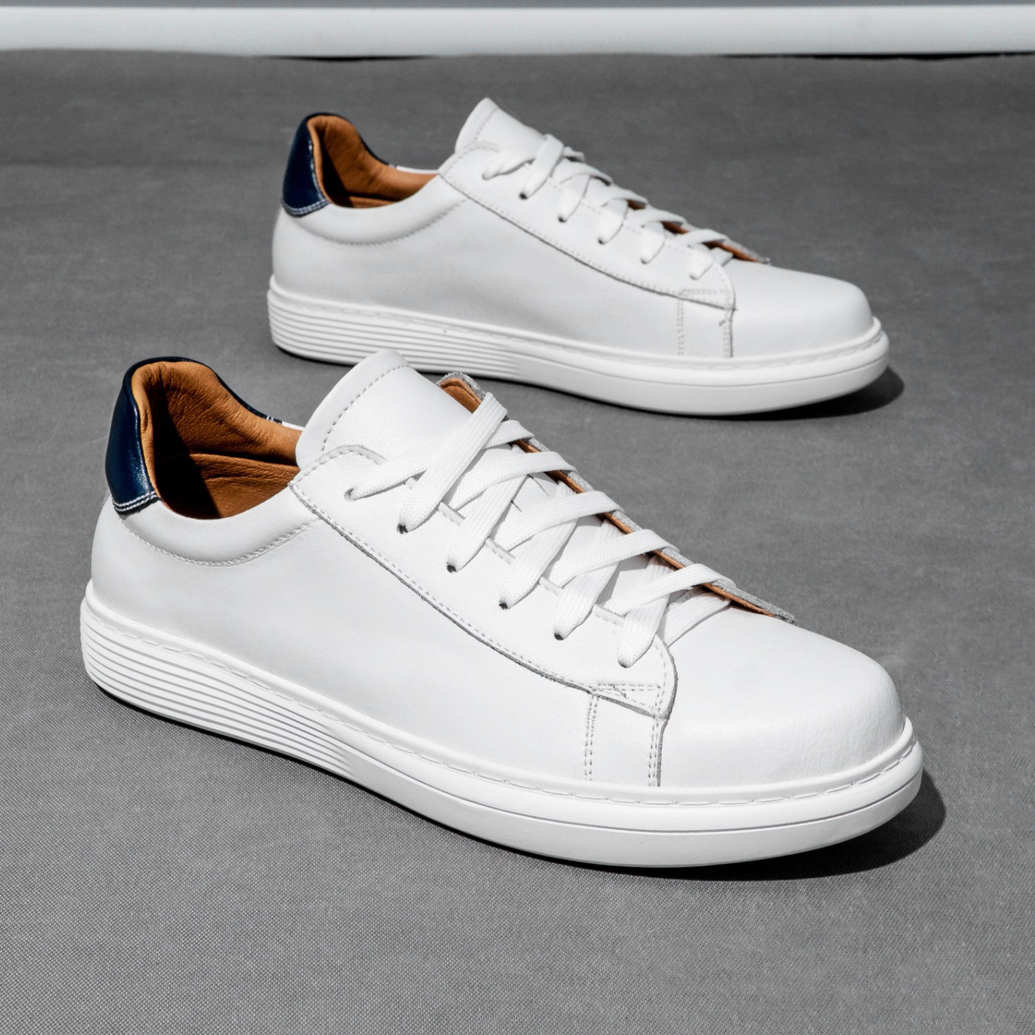 Sneaker da màu trắng CS517