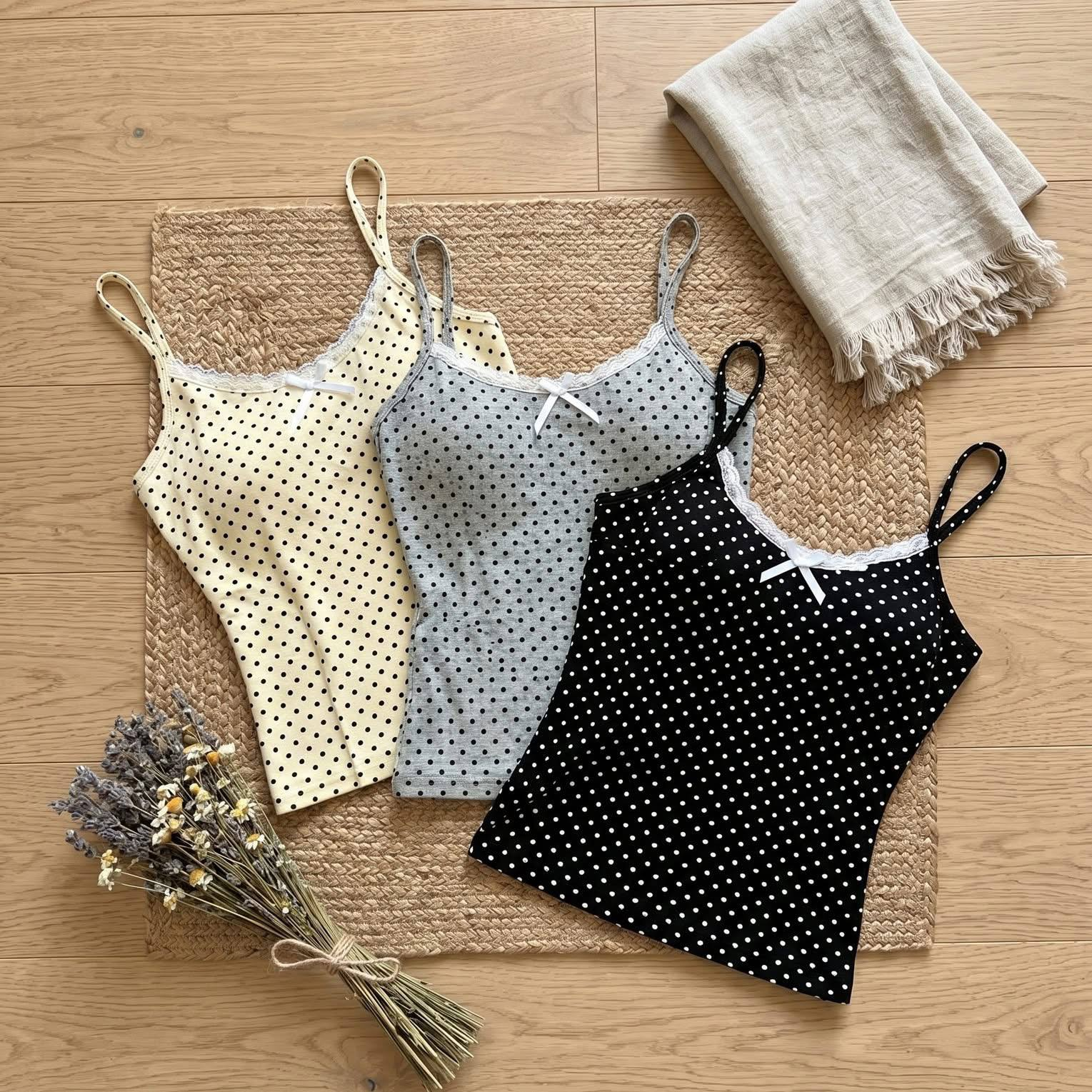 Áo Thun Nữ Croptop 2 dây bi viền ren NTR (C) (1451) - Freesize_thumbnail_1