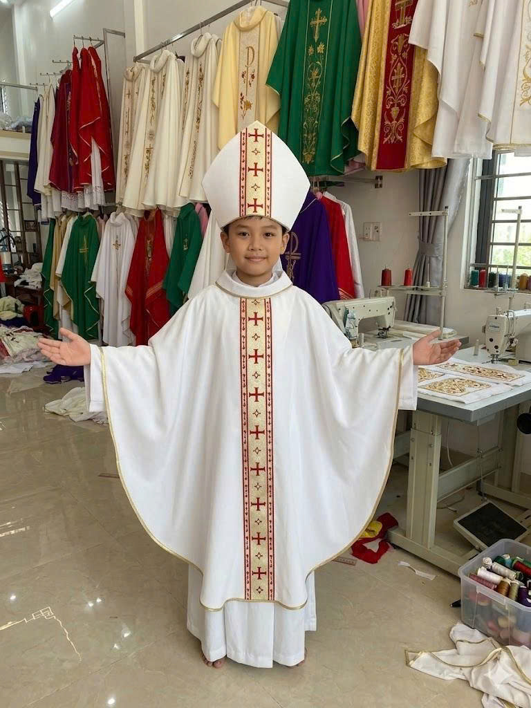 Bộ áo lễ giám mục nhí đầy đủ
