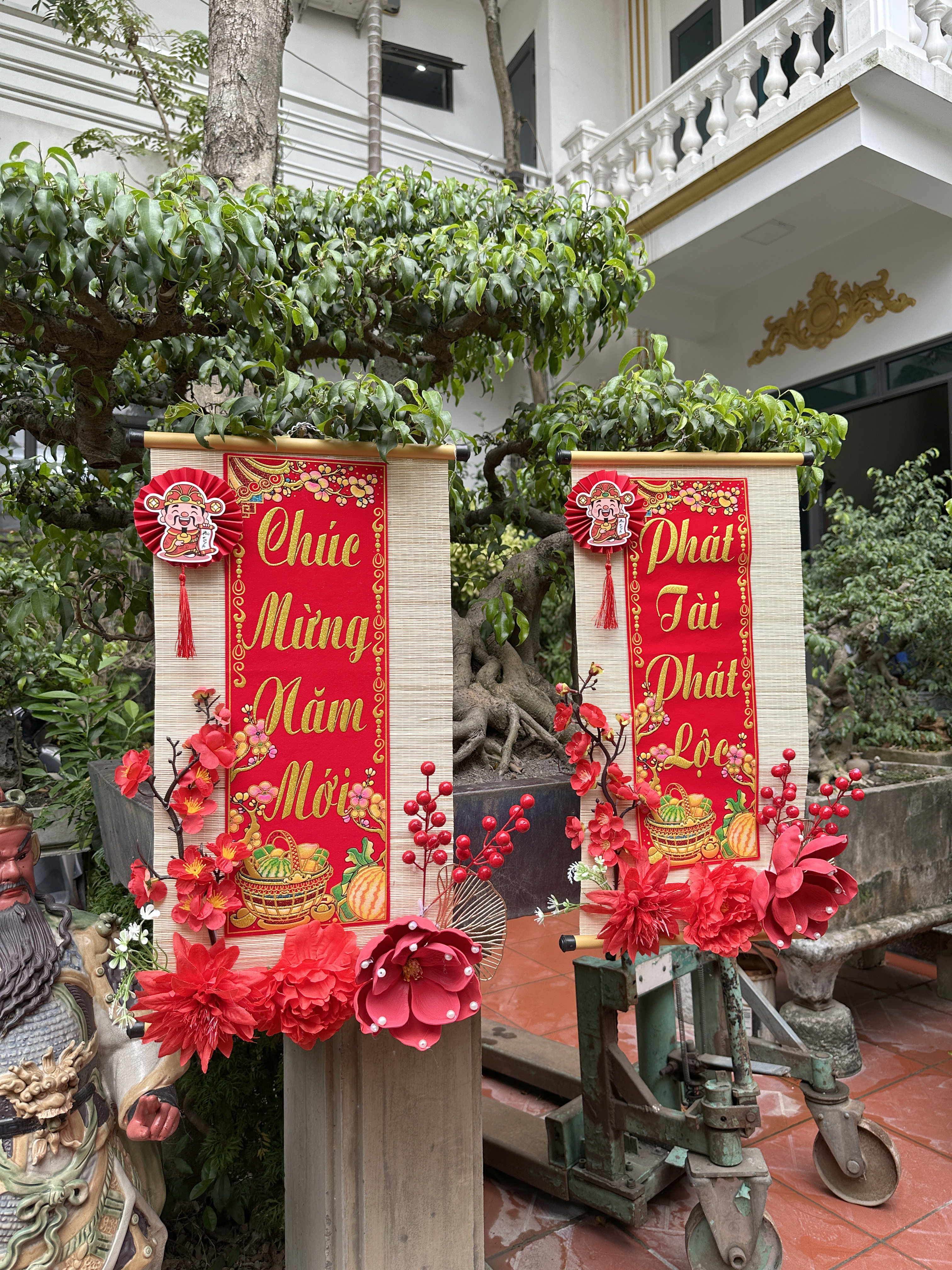 Bộ câu đối xuân Chúc Mừng Năm Mới_thumbnail_1