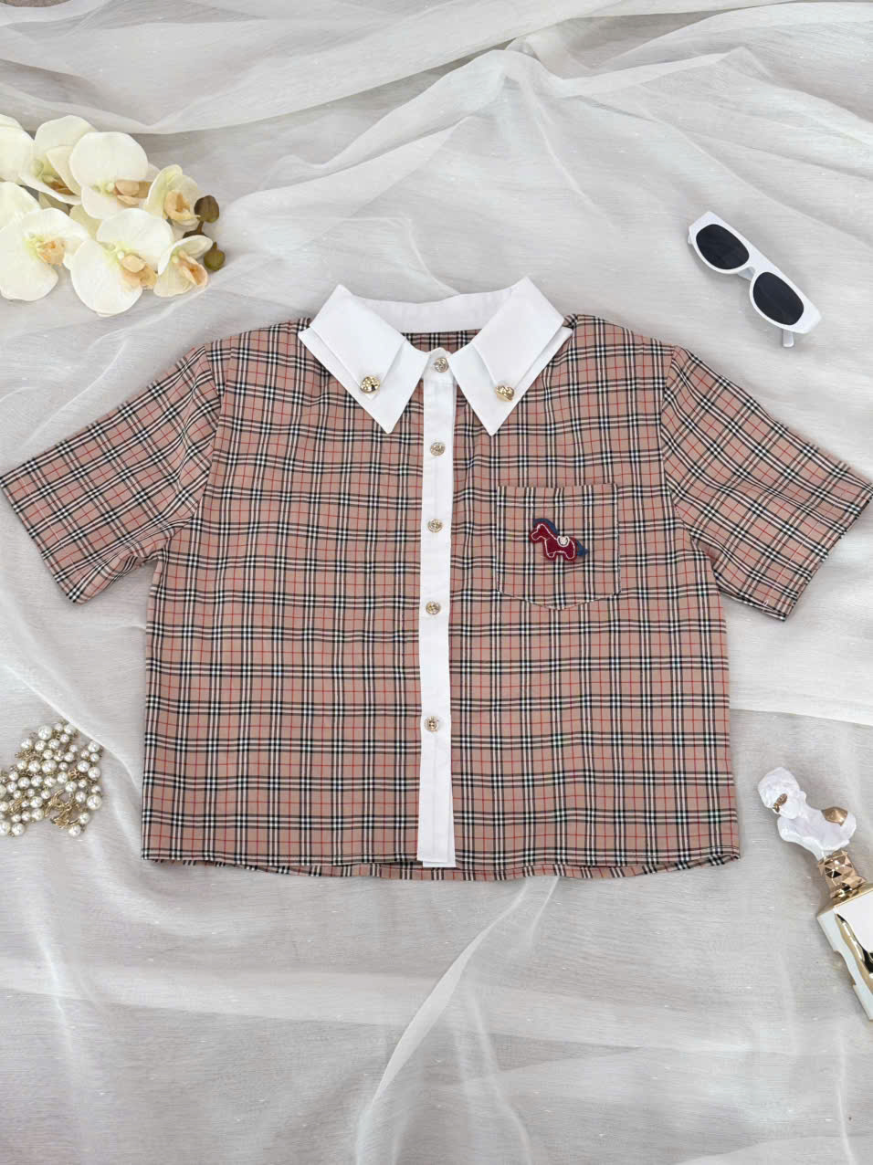 Sơ Mi Caro Phối Viền Trắng Thêu Túi Ngựa