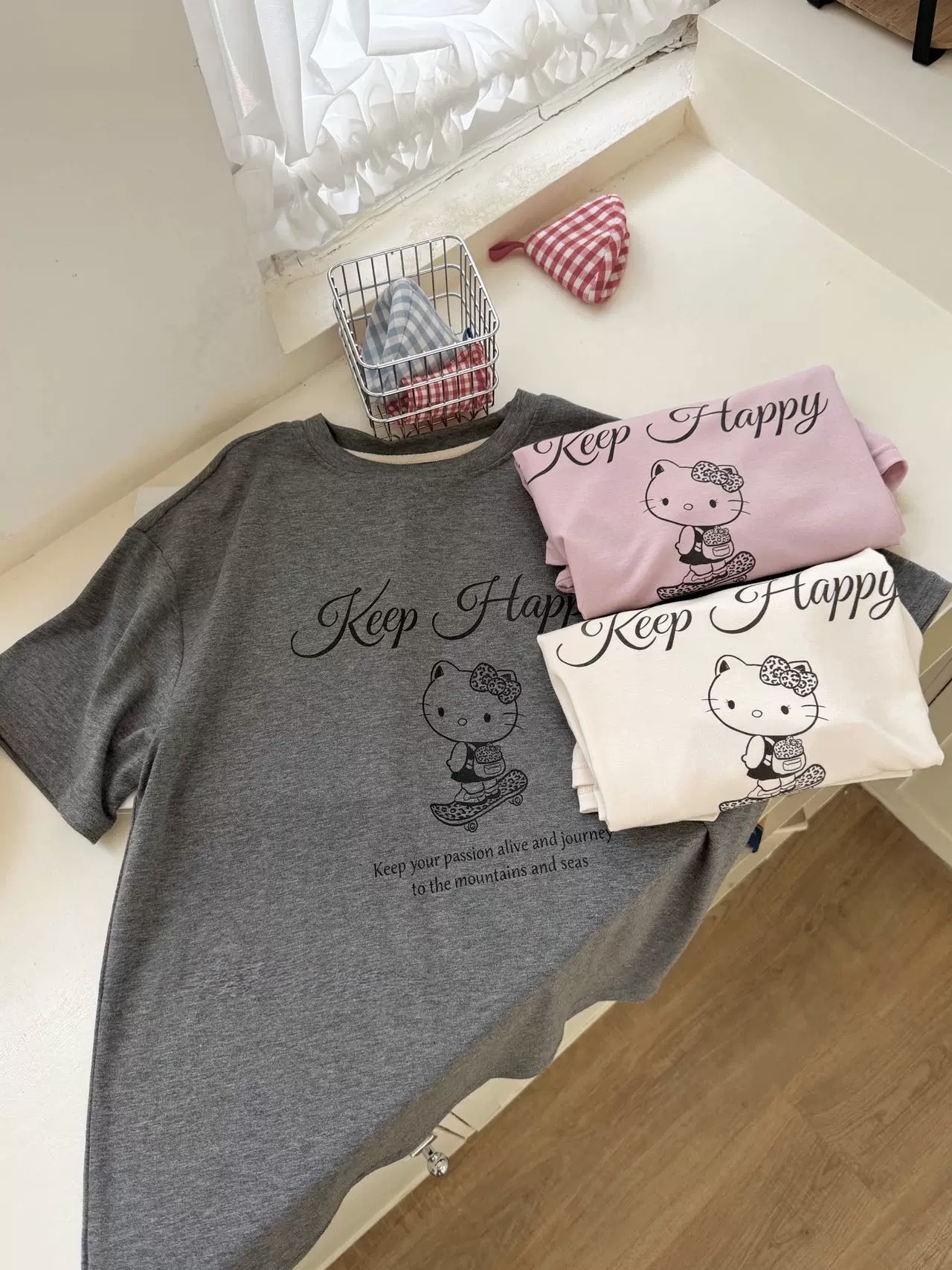 Set Kitty và thêu ngựa Hàn