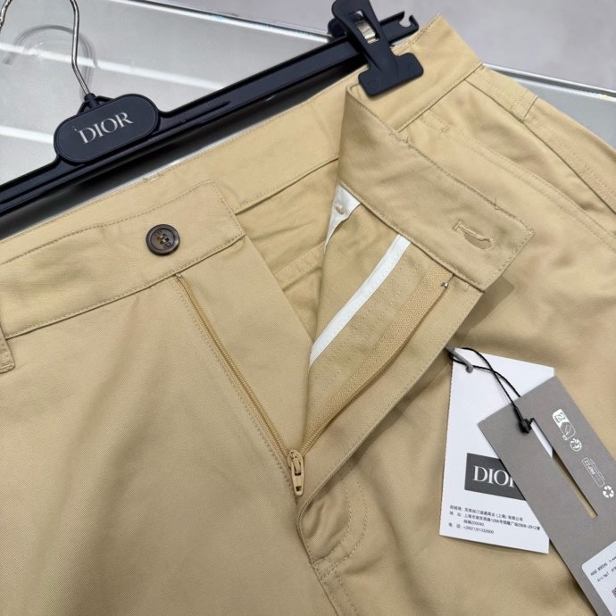 Short Dior_thumbnail_5