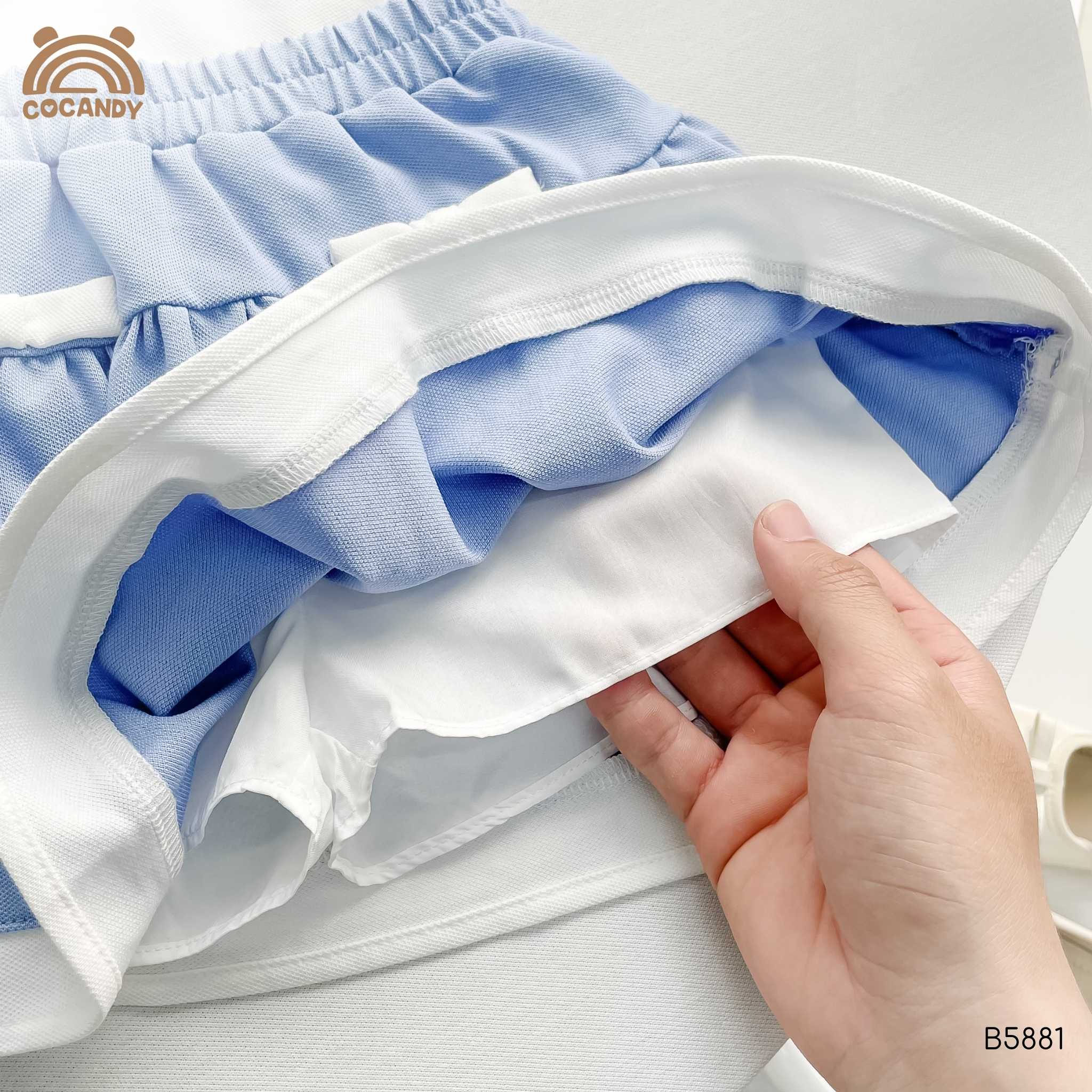 Bộ sát nách TRẮNG phối chân váy xanh dương tay bèo_thumbnail_7