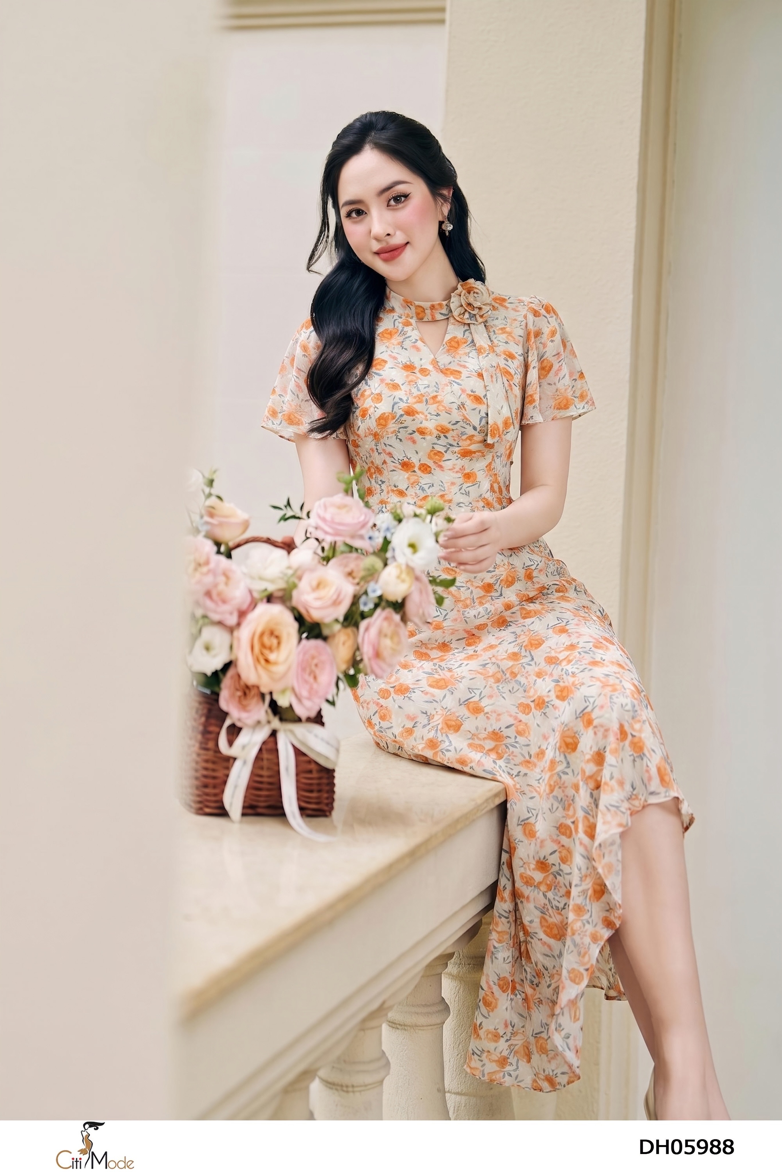 Đầm hoa cam cổ nơ cách điệu tay ngắn