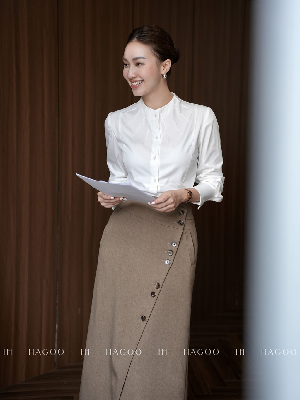 Chân váy vạt lệch khuy trang trí HAGOO_thumbnail_5