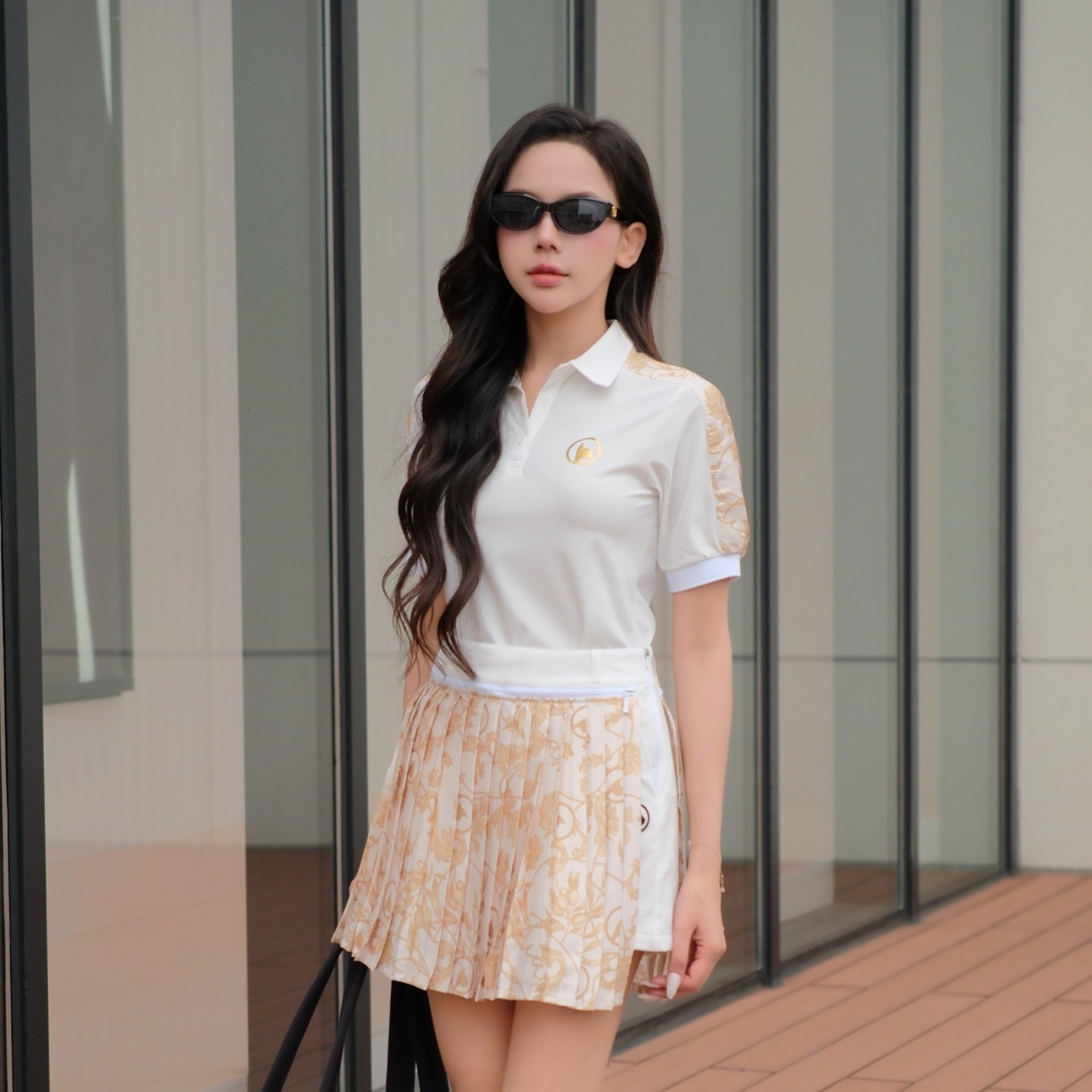Quần Short Phối Tà Xếp Ly Nữ - Trắng