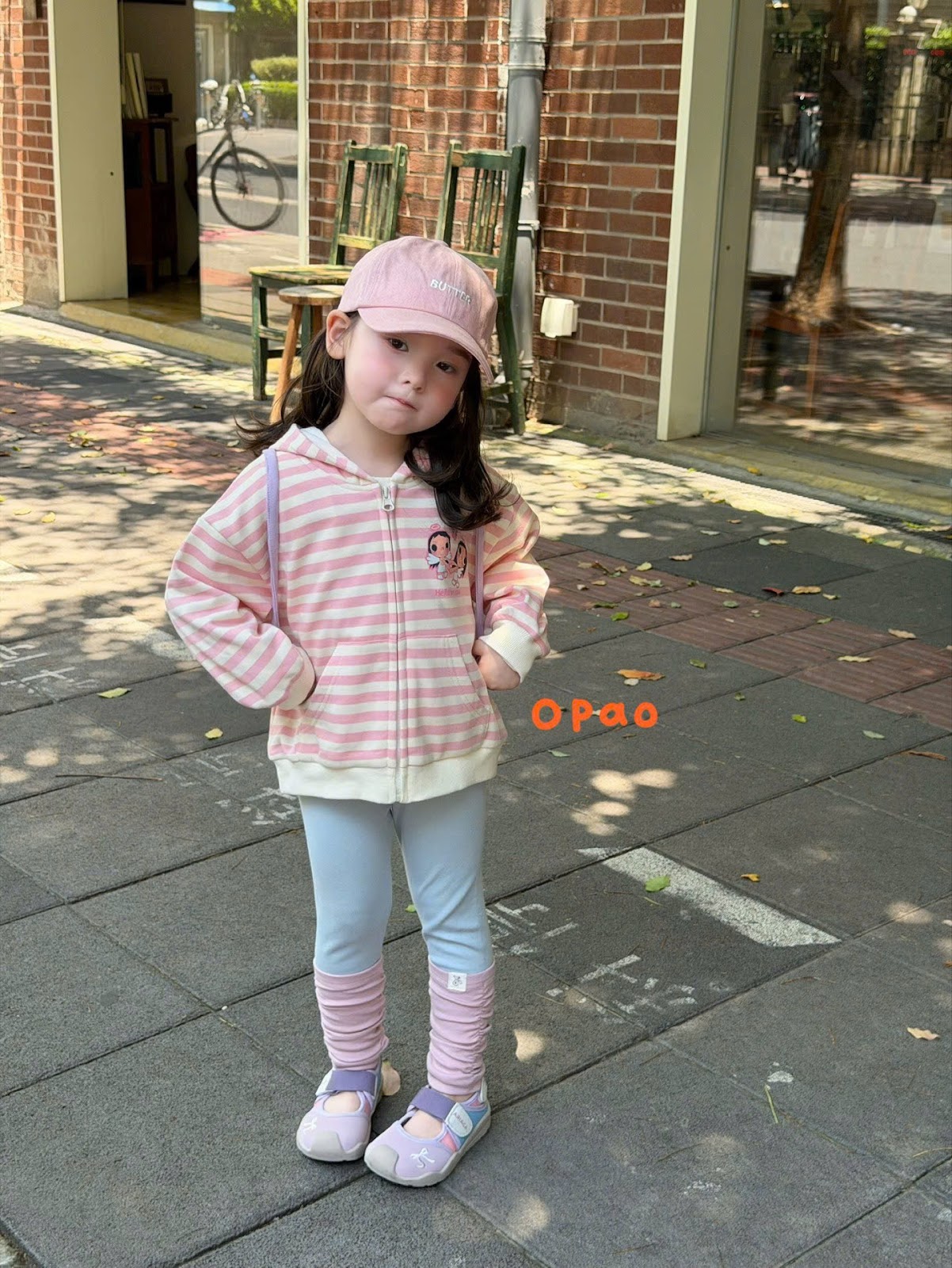OP126 - Quần legging màu xanh  gấu hồng hãng Opao 6819 (Sz90-130)