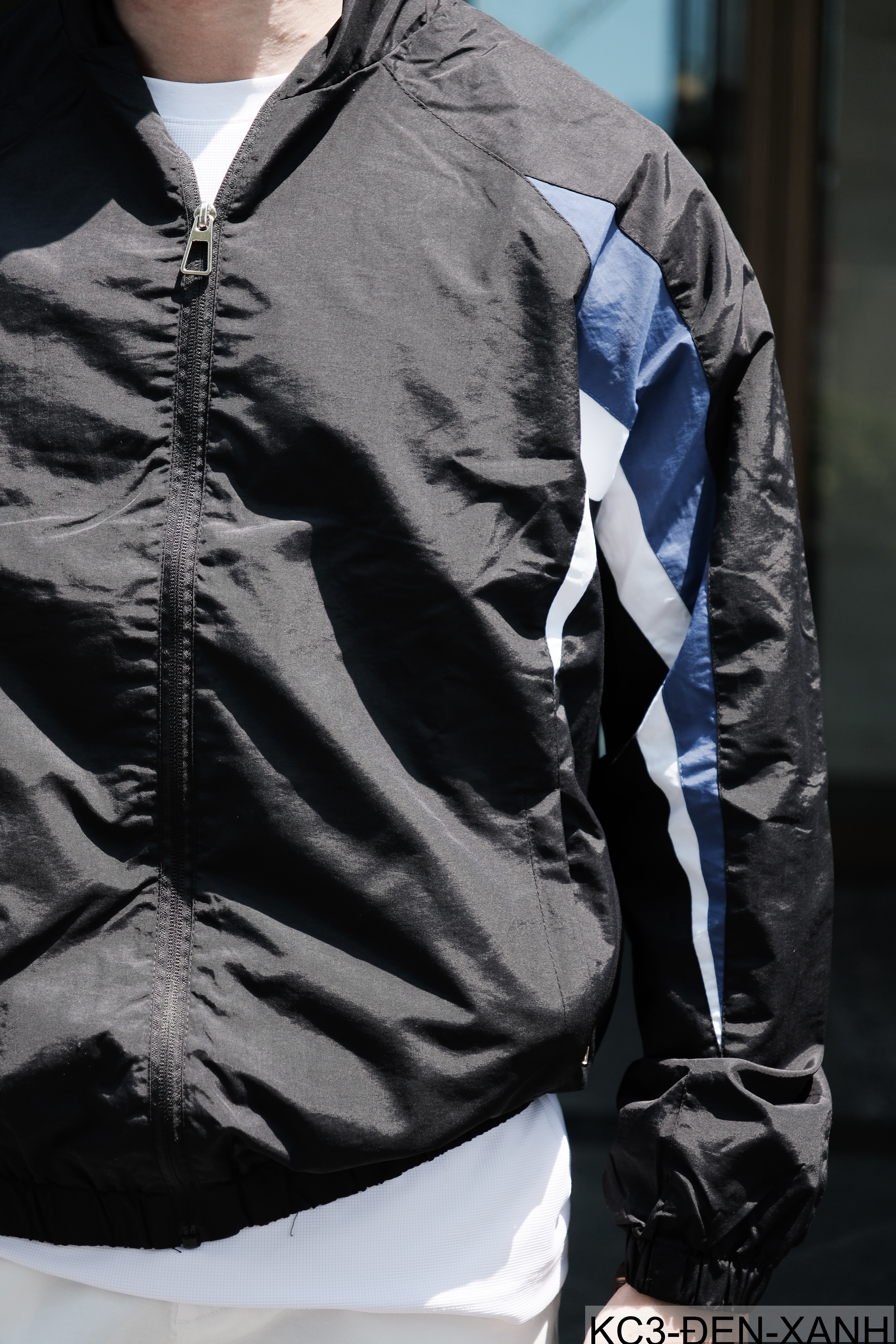 KC3 - Áo khoác nam cổ đứng phối màu năng động, chất polyester thoáng mát, form regular phù hợp xuân thu_thumbnail_1