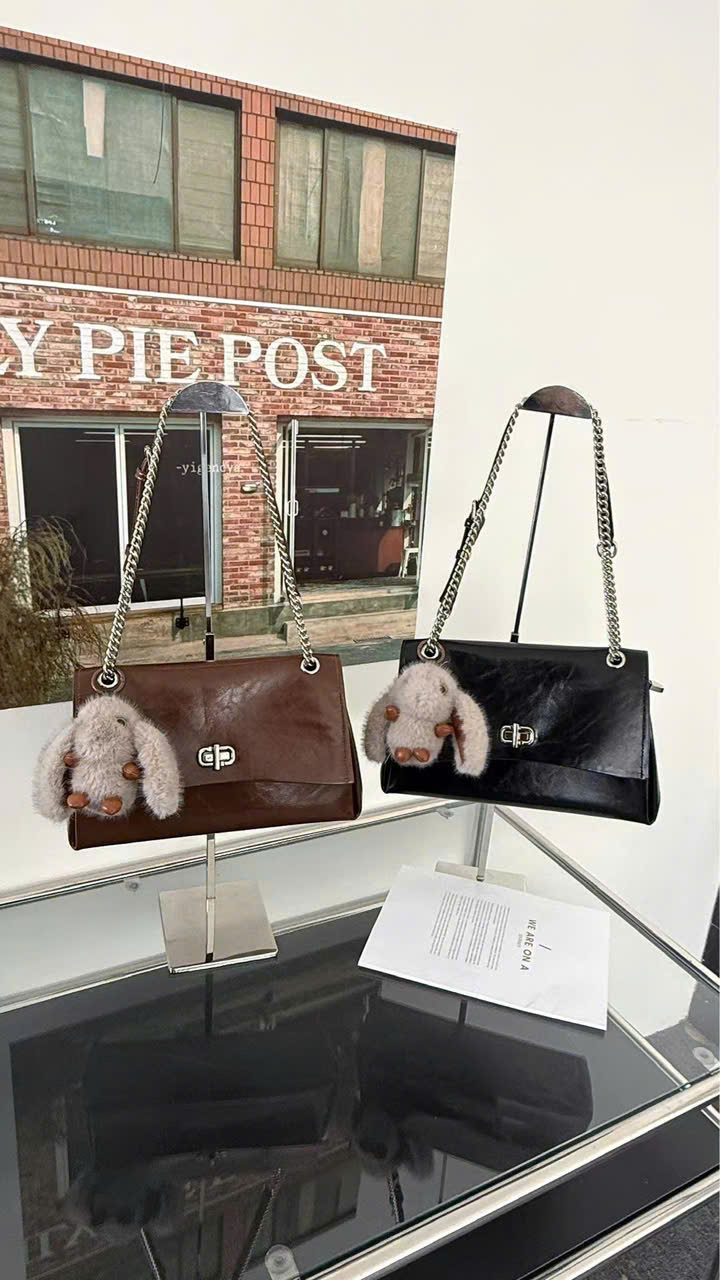 Túi COCY khóa xoay size30 81038