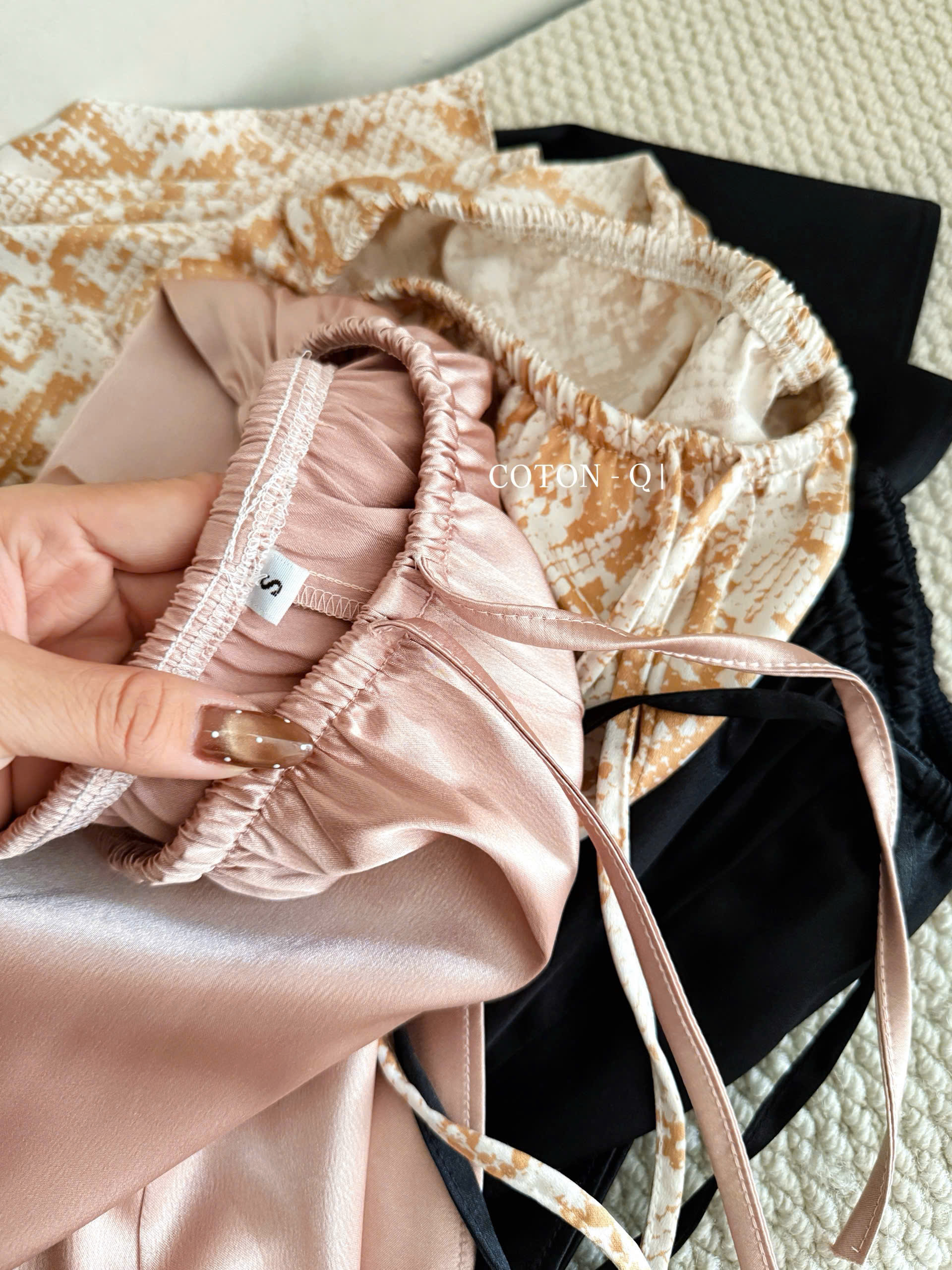 Set áo lụa + quần ( NU )_thumbnail_3