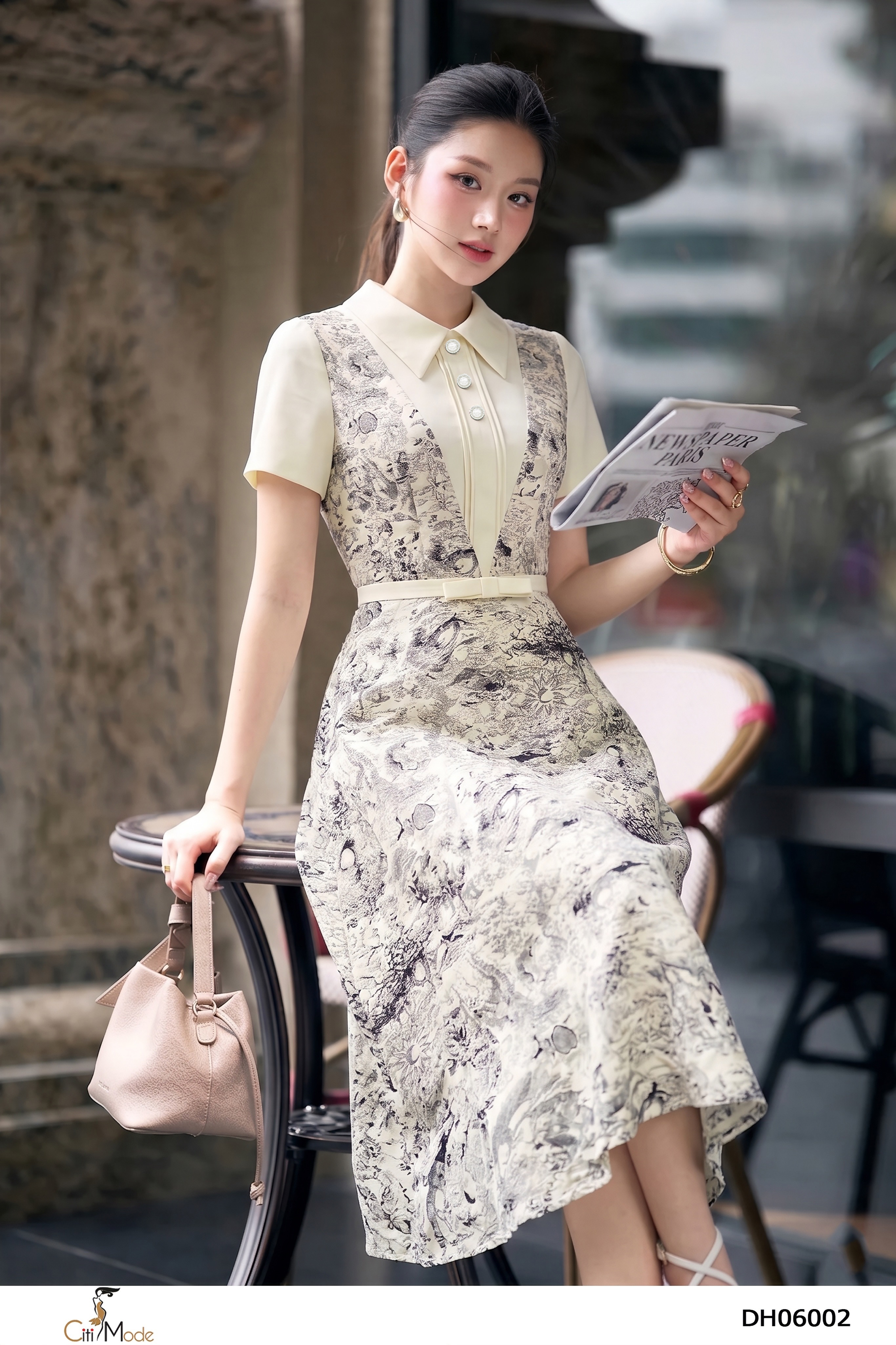 Đầm xòe họa tiết phối kem nơ eo tay ngắn