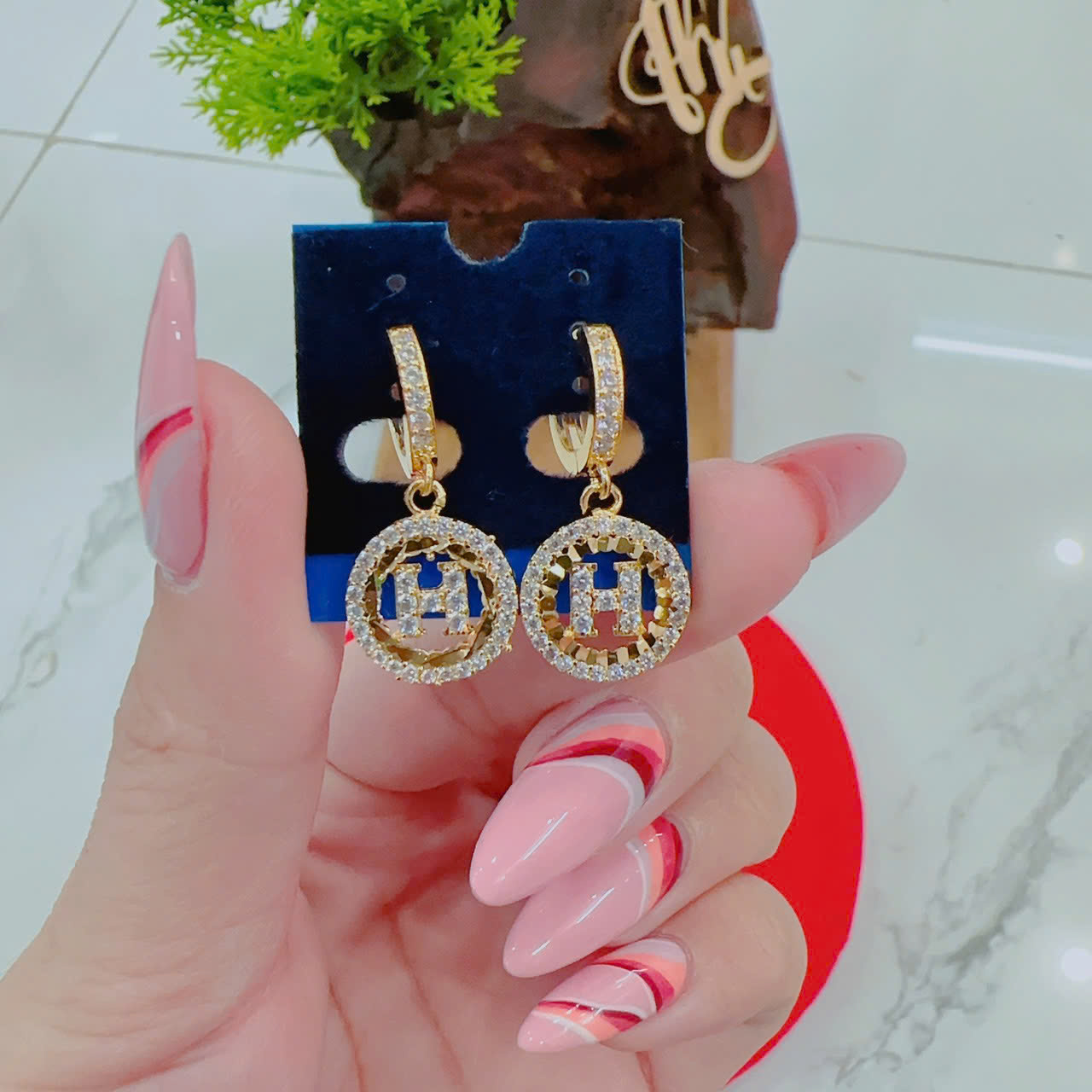 Bông Tai Mặt Chữ H