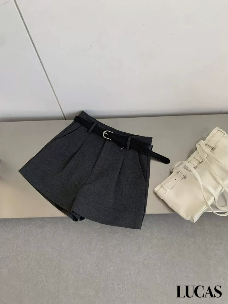 Quần sóc vải basic túi chéo + belt da đen_thumbnail_5