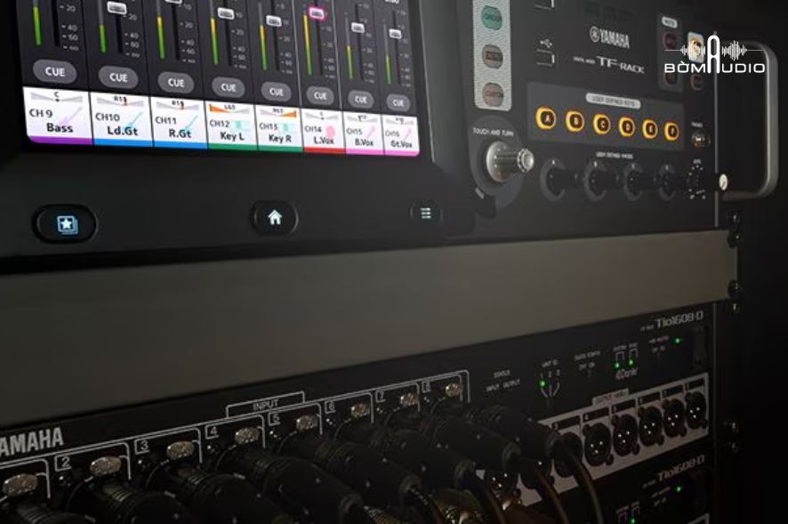 Bàn Mixer YAMAHA RACK