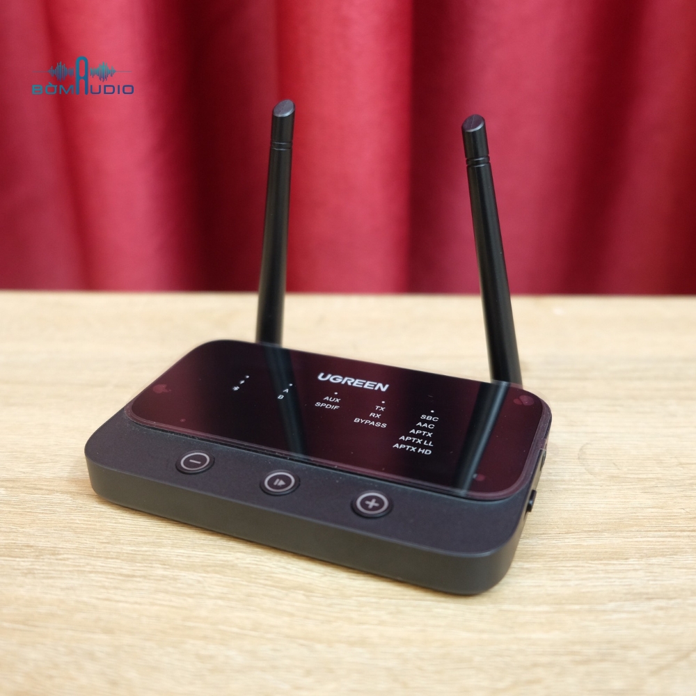 Hình ảnh chụp thực tế bộ thu phát Bluetooth 5.0 Ugreen 20140