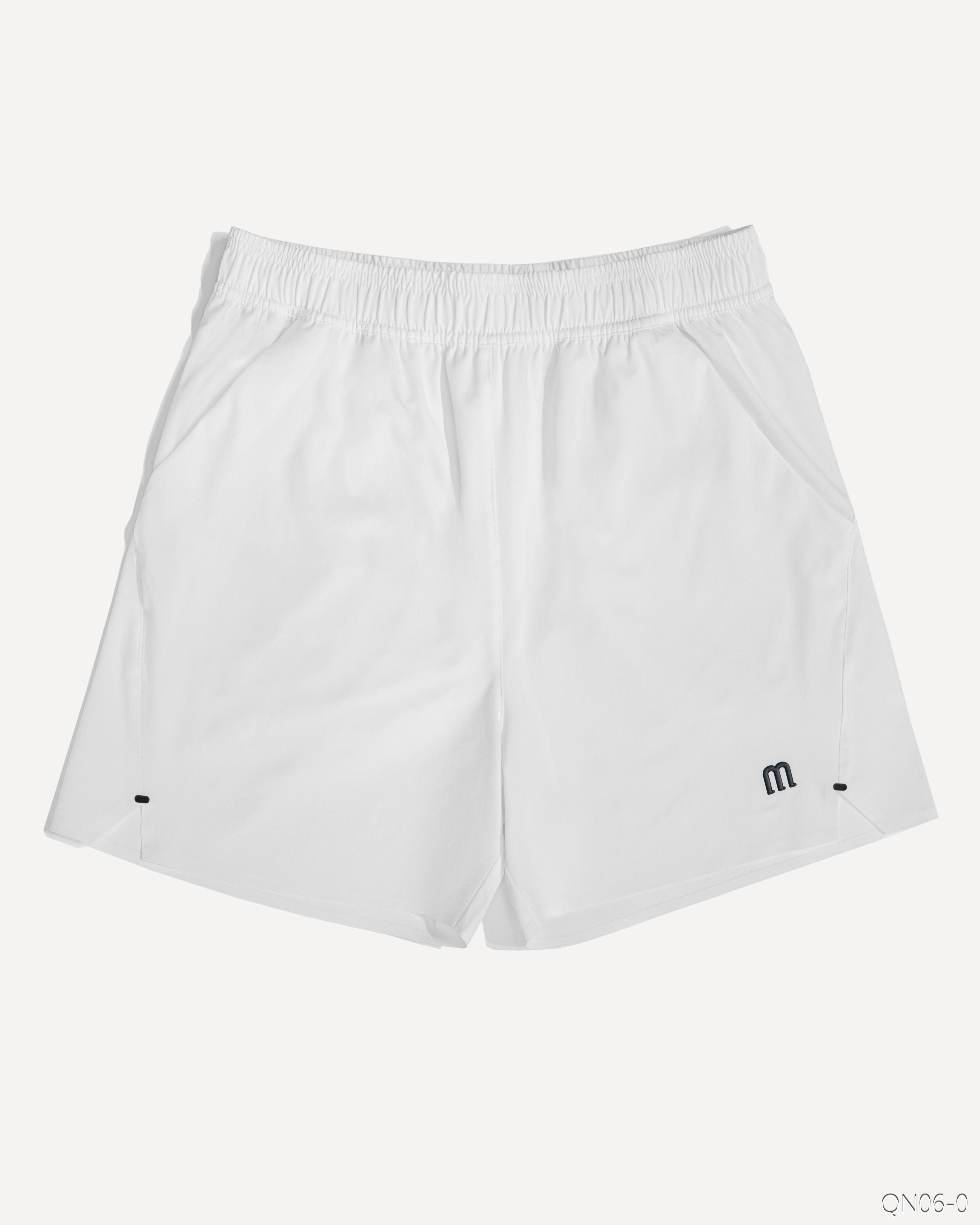 QUẦN NGẮN CHUN MANESTI GIÓ CHỮ m ĐEN CHẤM ĐEN_thumbnail_3