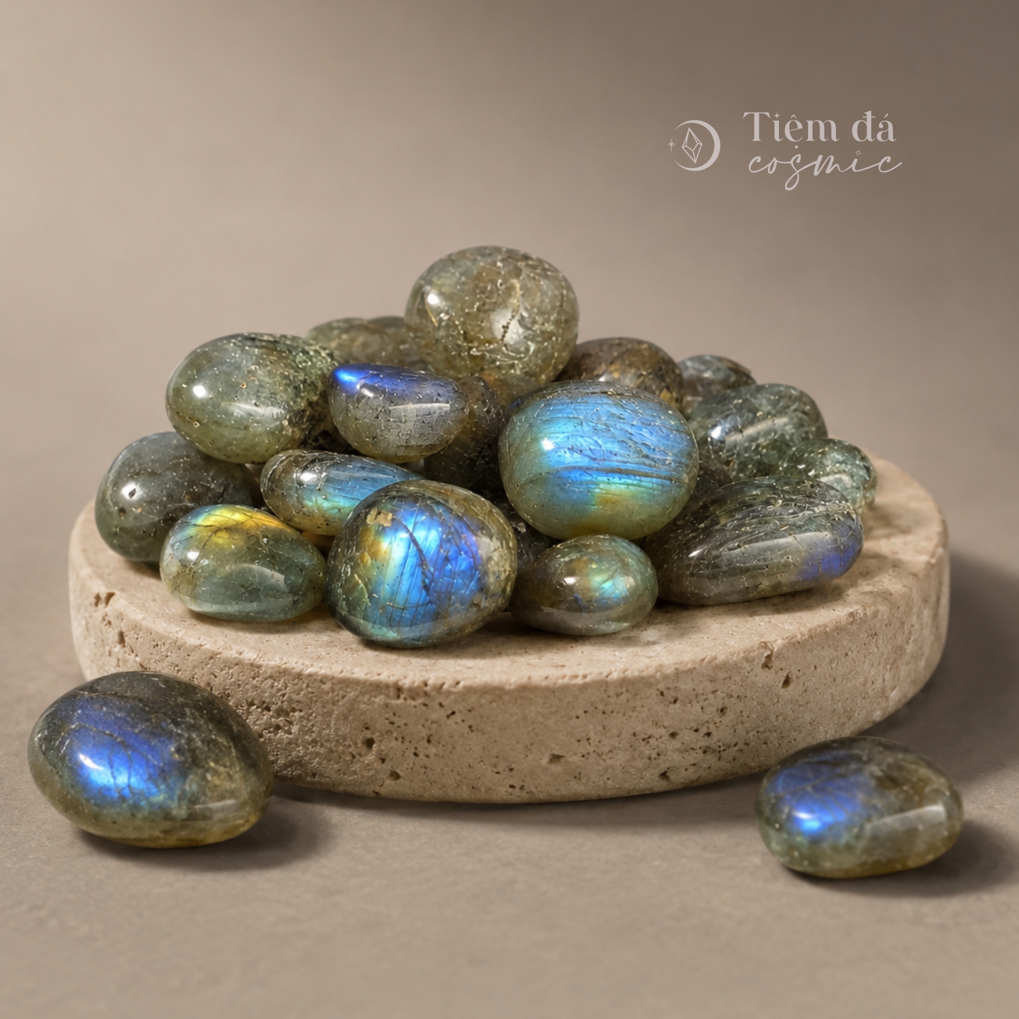 Đá cuội đã mài bóng / Tumbled Labradorite Thể Đen / Hắc Nguyệt Quang size 1 - 2cm/viên MINI