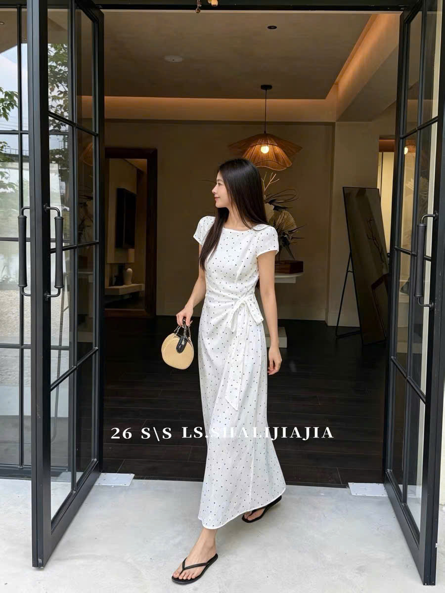Lucas - Váy cổ tròn cộc tay dáng dài xếp ly buộc nơ lệch 1 bên eo SHALIJIA_thumbnail_5