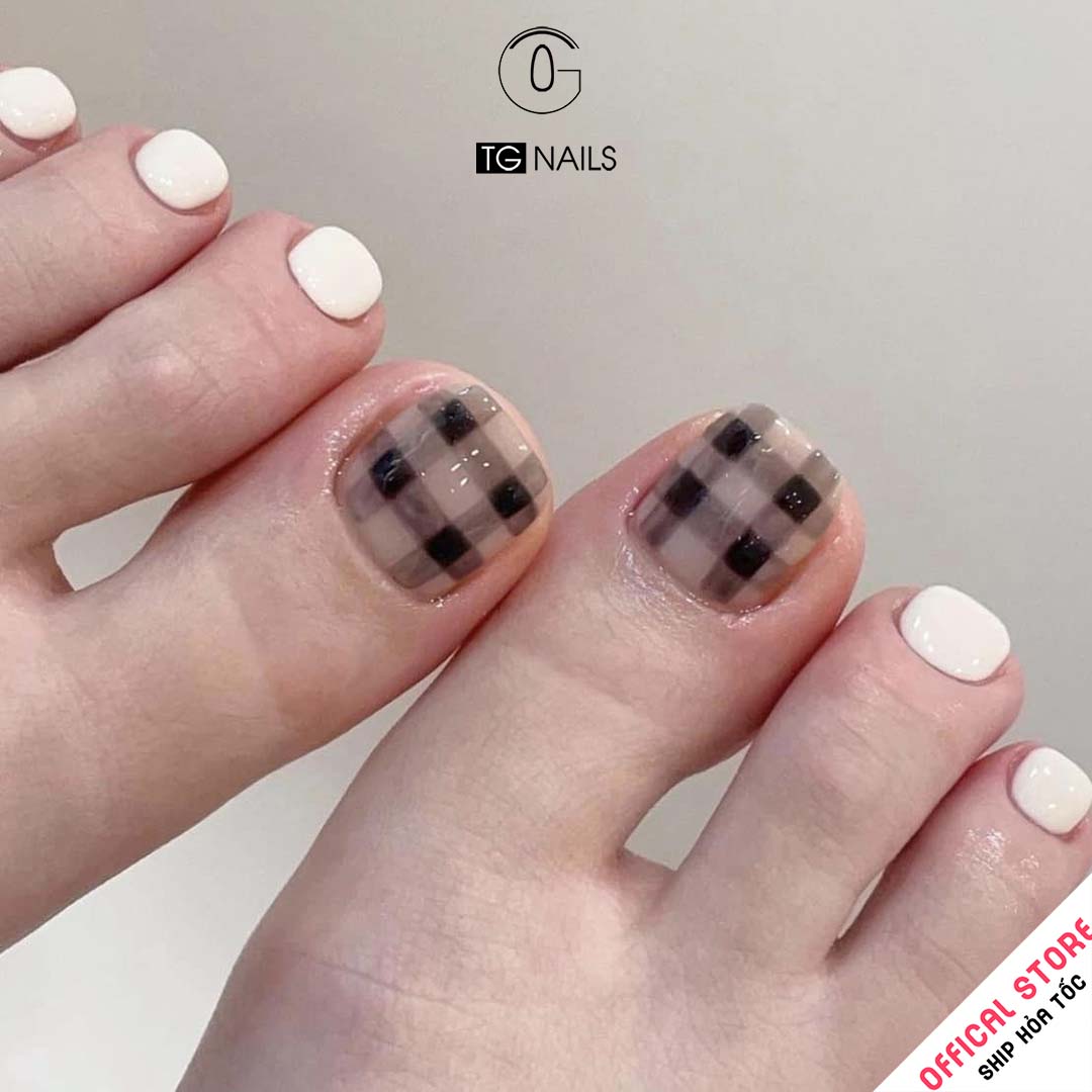  Móng úp chân giả dài TG Nails _thumbnail_3