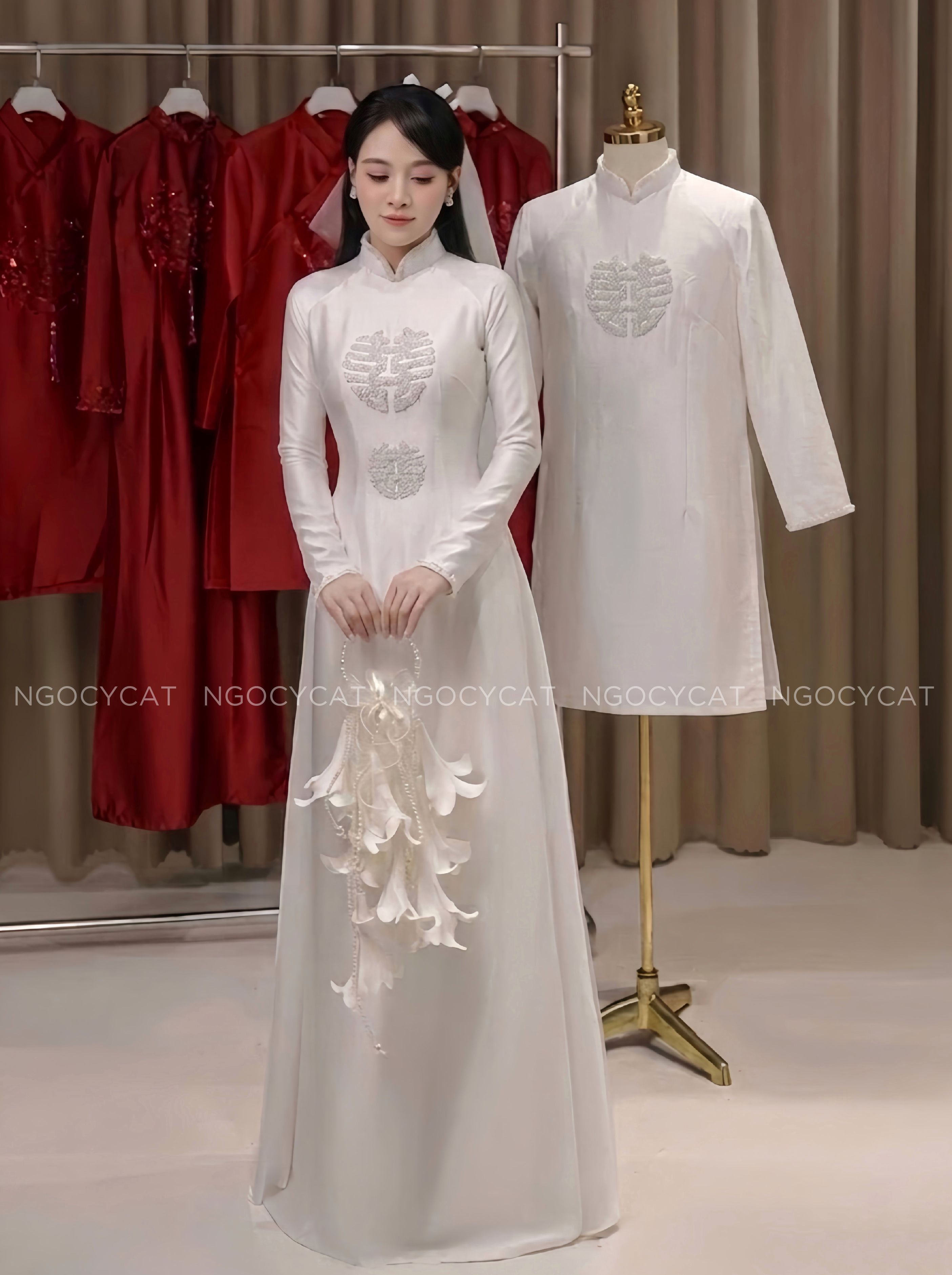 Áo Dài Dâu Rể Trắng Song Hỷ Tròn
