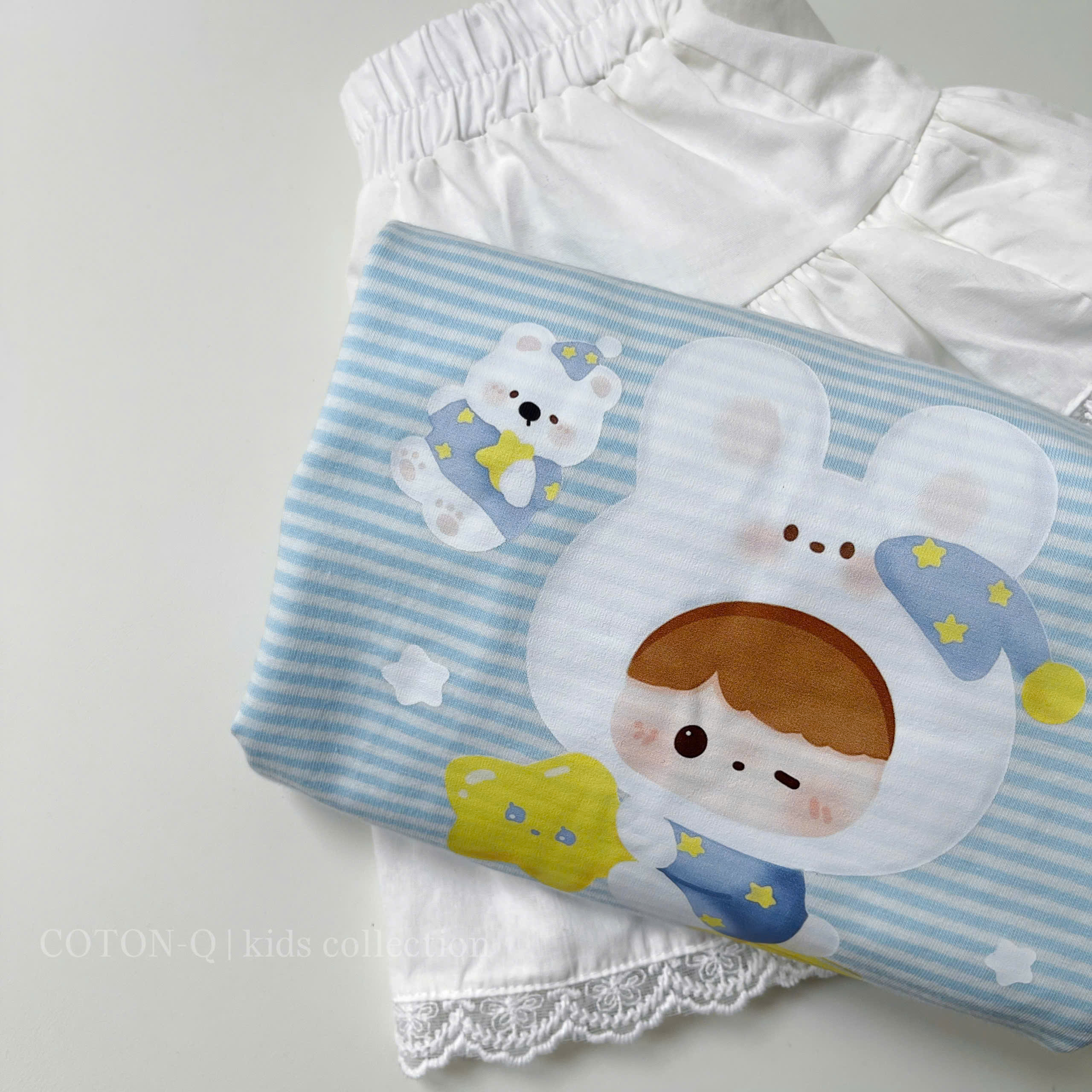 Set áo thun sọc bé + chân váy trắng_thumbnail_7