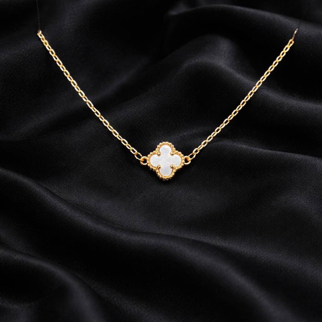 vòng tay titan mạ vàng vancleef charm hoa trắng nhỏ_thumbnail_1