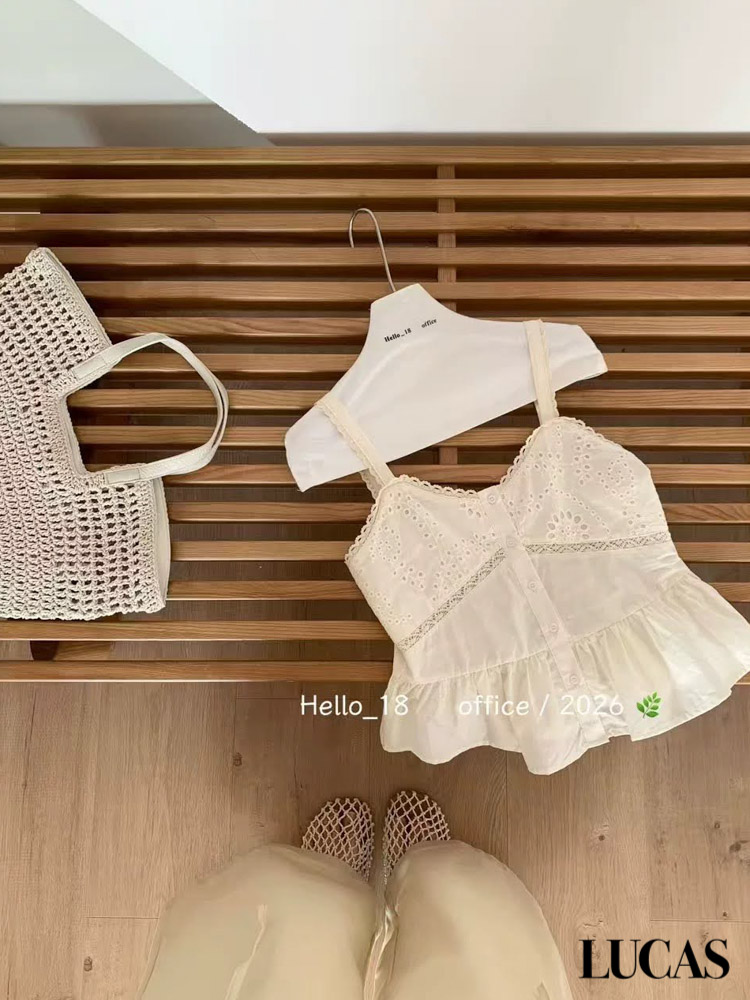 Áo sơ mi thô thêu hoa ngực phối viền ren chân ngực, cúc trắng 2 dây quai bản lớn gấu xòe_thumbnail_6