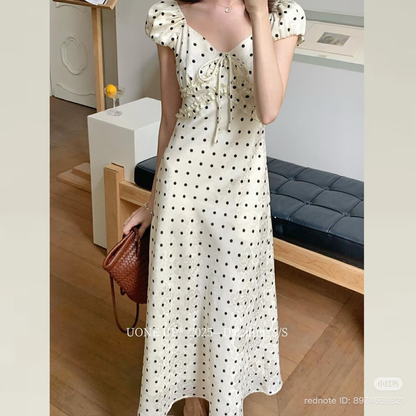 Lucas - Váy chấm bi cổ tim tay hến chun vai chân xòe dáng maxi_thumbnail_8