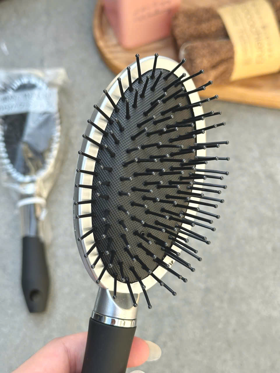 LƯỢC CHẢI GỠ RỐI&TẠO KIỂU TÓC