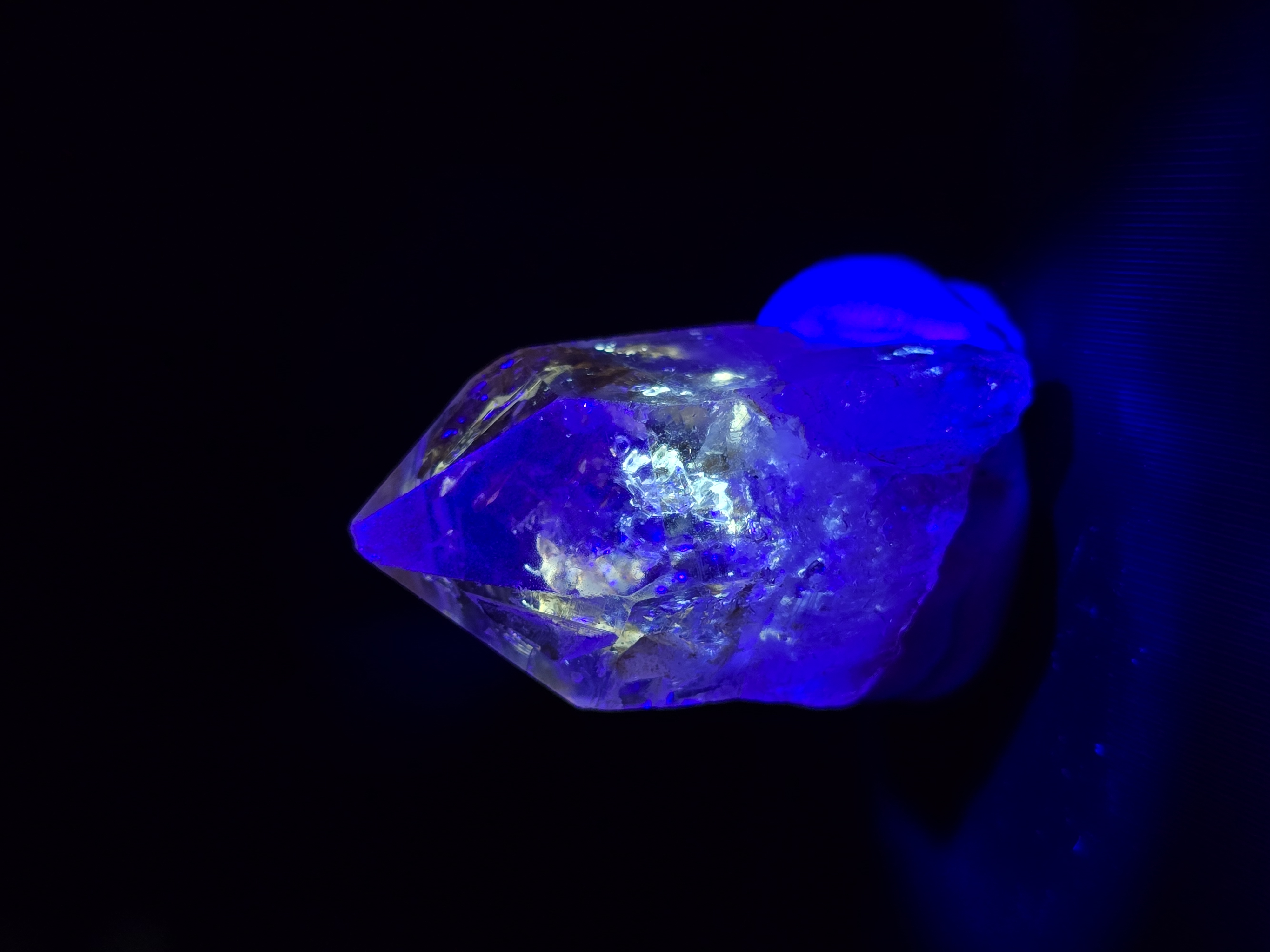 Thạch Anh Tích Dầu (Petroleum Quartz) - Madagascar - Size thumbnail 1-2cm_thumbnail_15