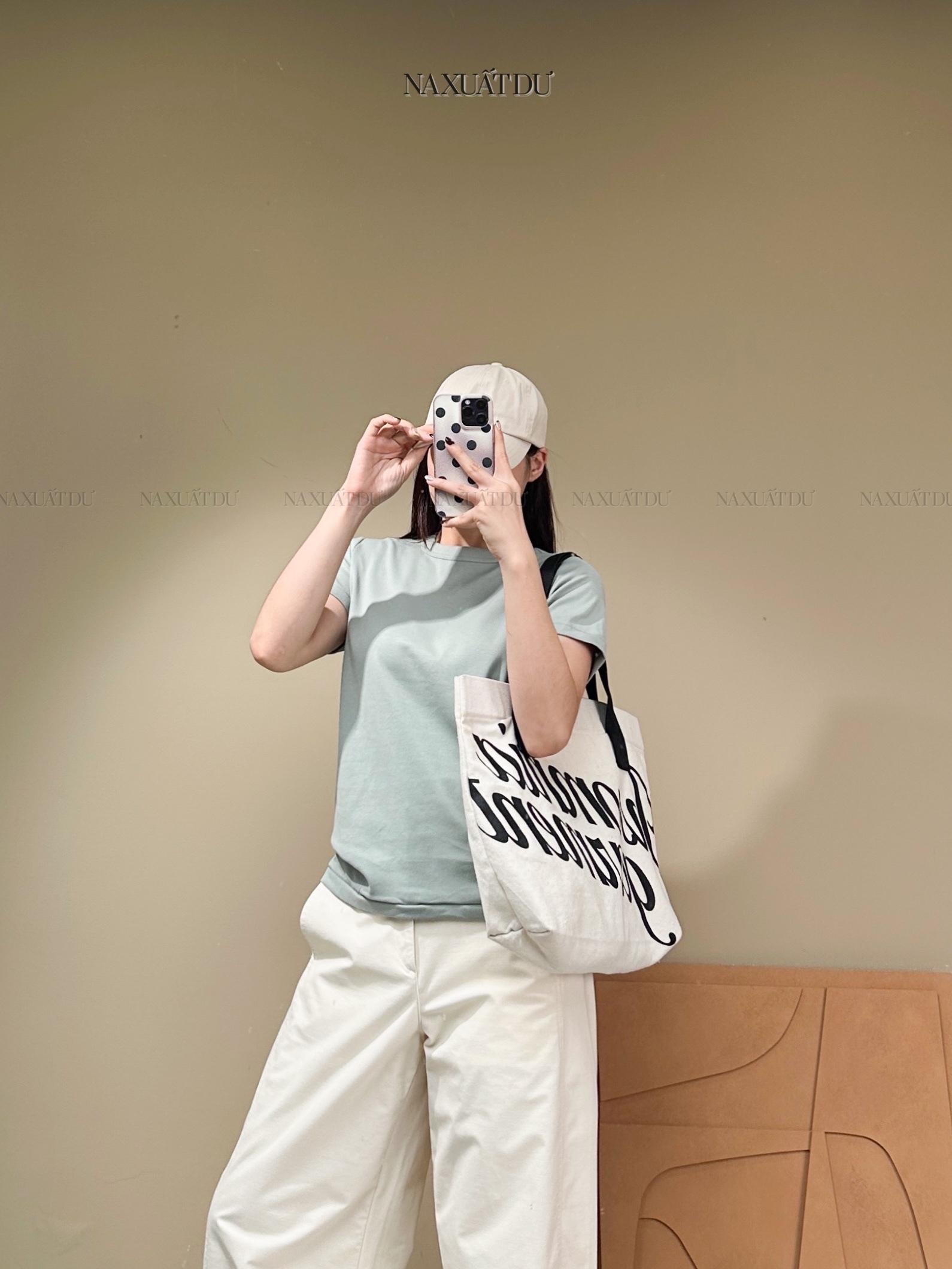 Áo thun " UNQ " - A578