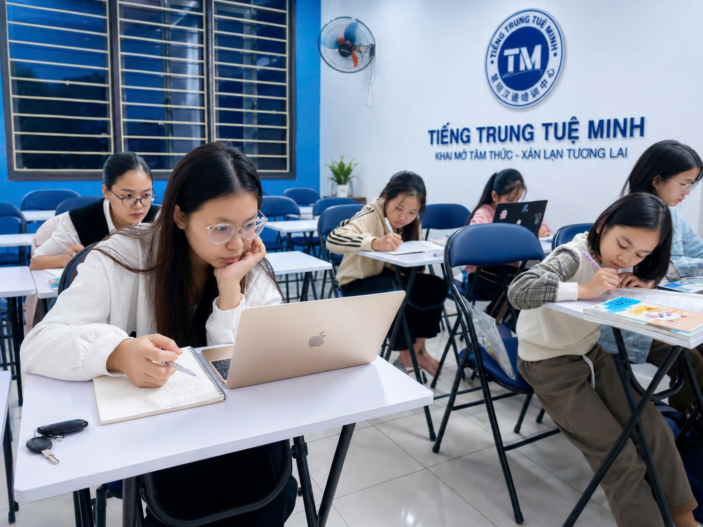 Tiếng Trung Tuệ Minh mở lớp tiếng Trung giao tiếp cho người đi làm
