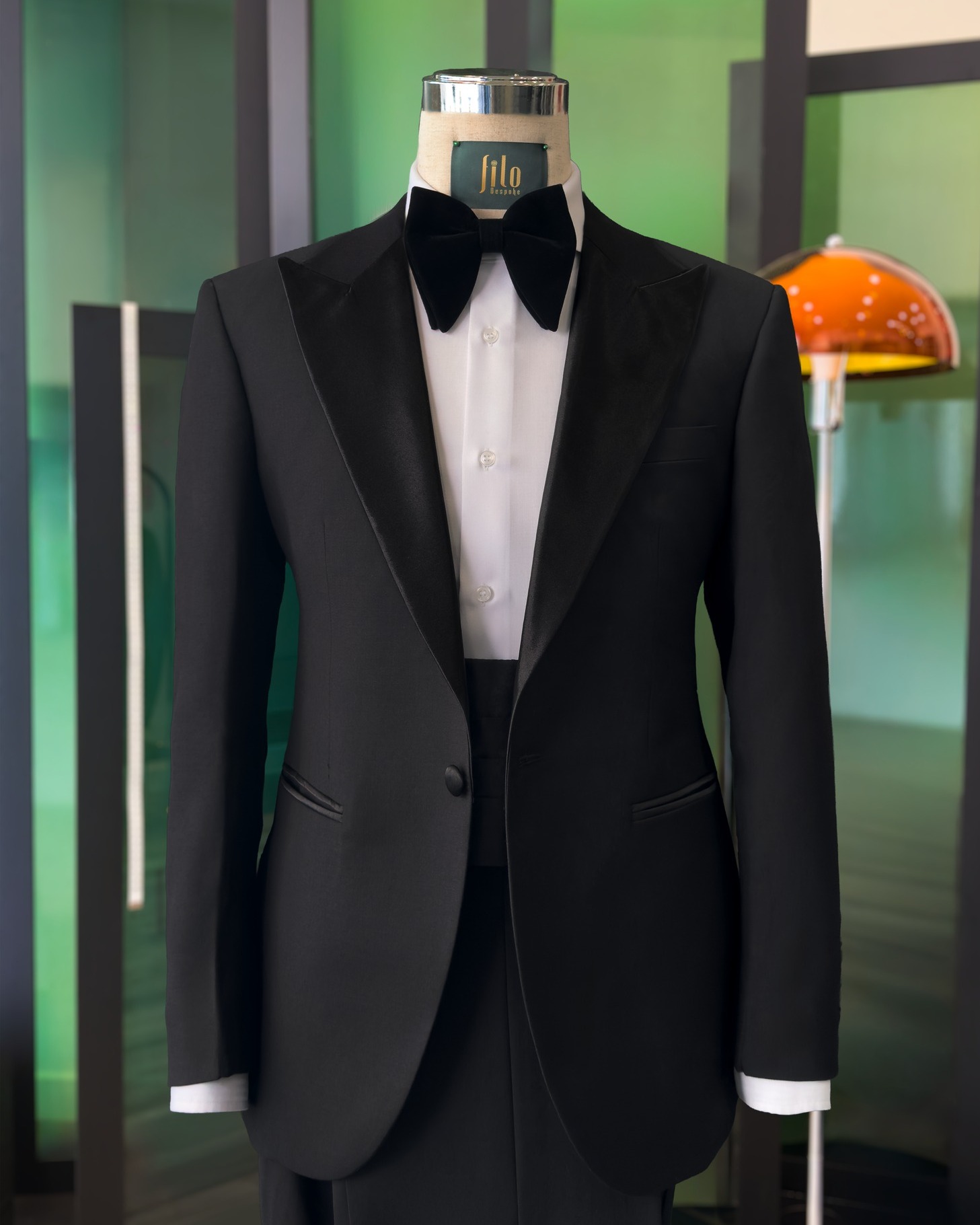 Black Peak Lapel Tuxedo