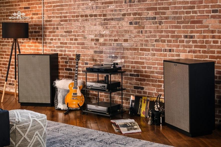 Klipsch Cornwall IV với thiết kế cổ điển, bắt mắt